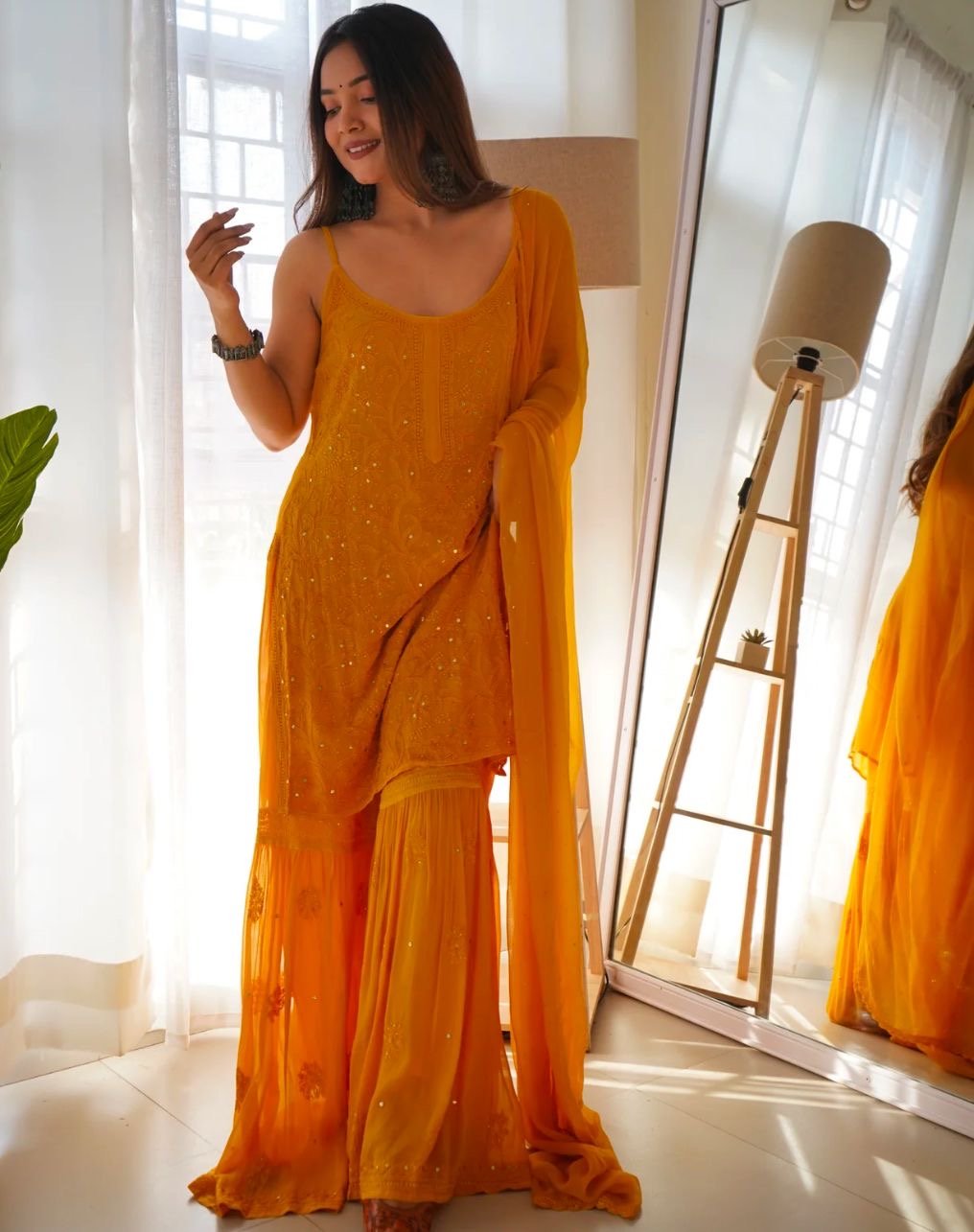 3 Layer Gharara Resham Muqaish Viscose Set - chikankariofficial