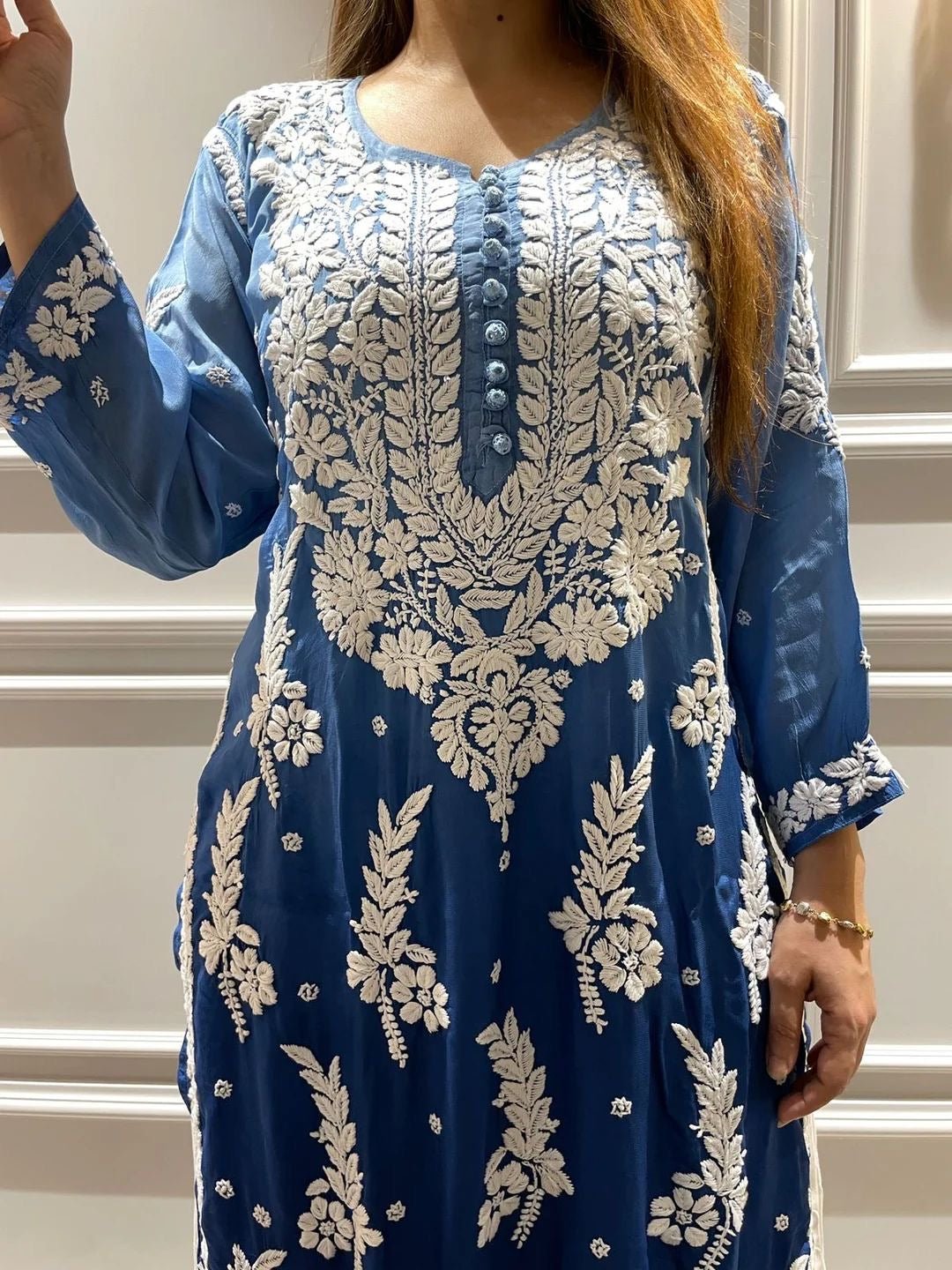 3D leaf Luxe Chikankari kurti - chikankariofficial