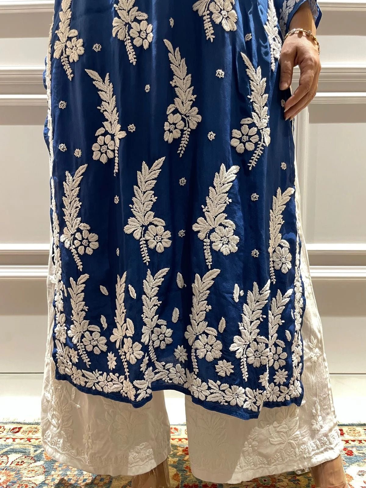 3D leaf Luxe Chikankari kurti - chikankariofficial