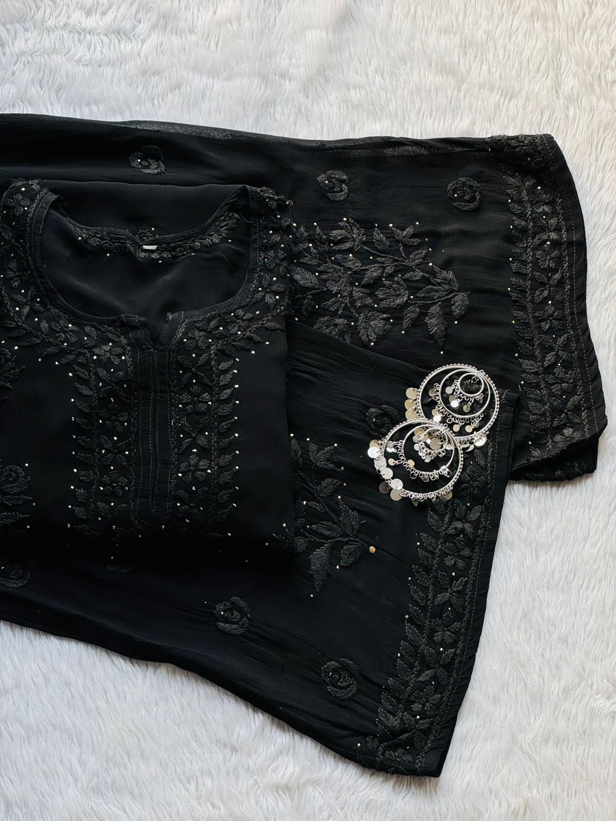 7 Boota Muqaish Viscose Set - chikankariofficial