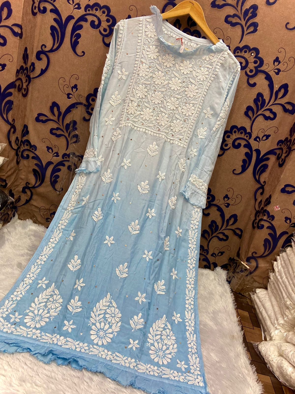 Fancy Musleen pure 3D silk - chikankariofficial