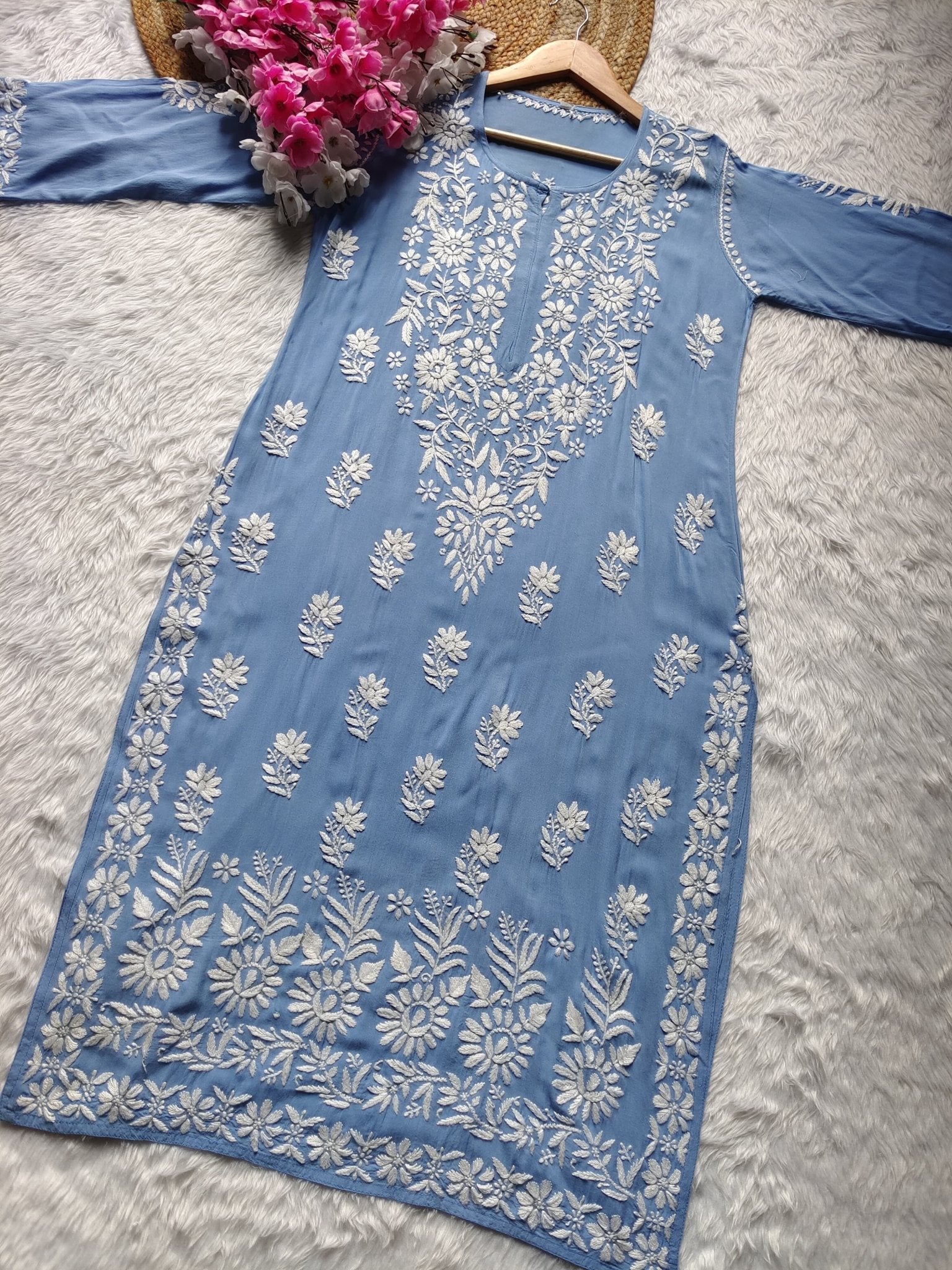Modal Luxuries Daman Chikan Kurtis - chikankariofficial