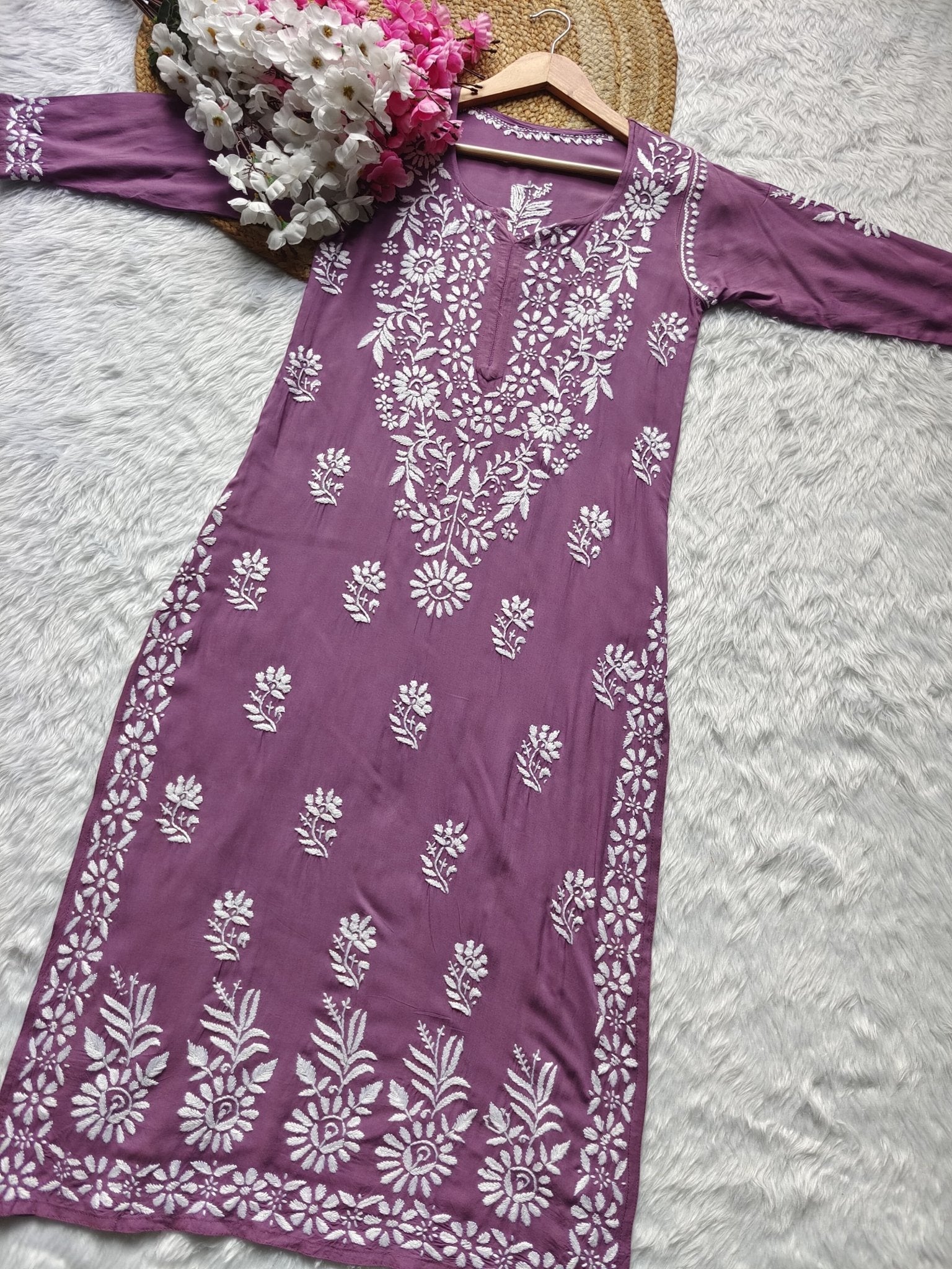 Modal Luxuries Daman Chikan Kurtis - chikankariofficial