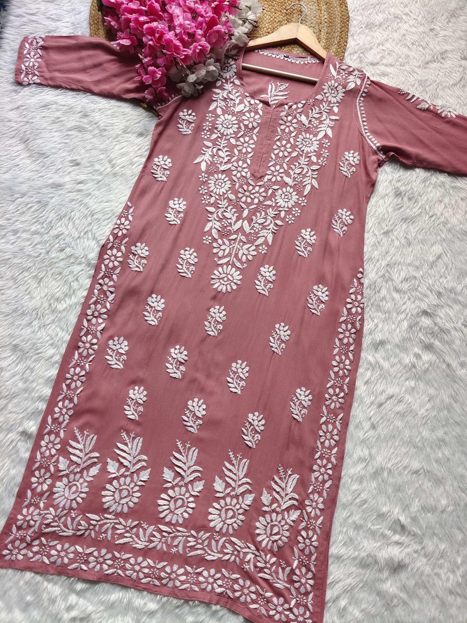 Modal Luxuries Daman Chikan Kurtis - chikankariofficial