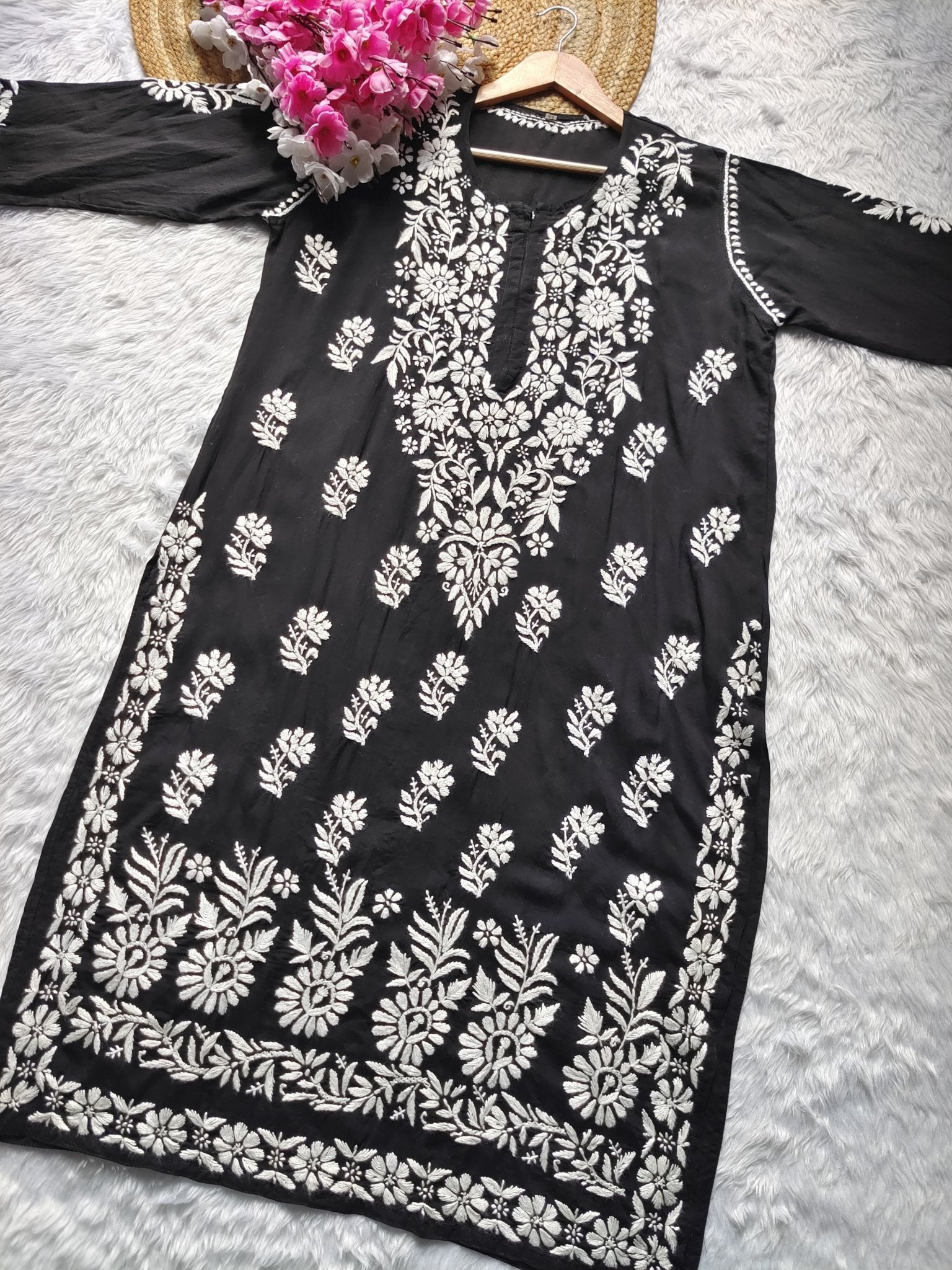 Modal Luxuries Daman Chikan Kurtis - chikankariofficial