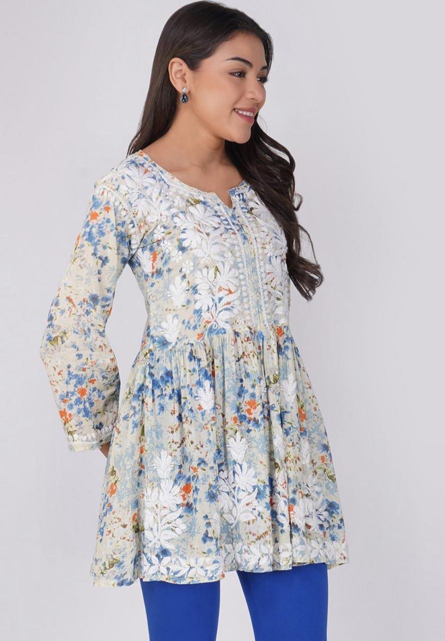Mul Floral print short Gown - chikankariofficial