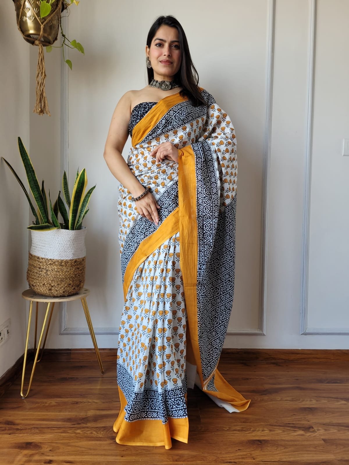 Saree With blouse 55+ Designs - chikankariofficial