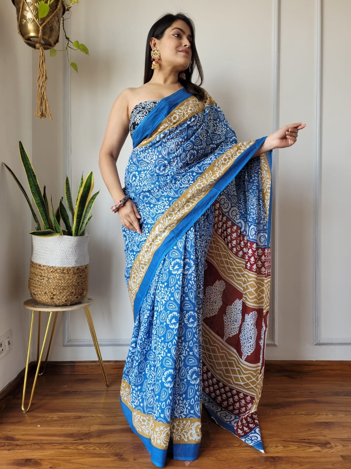 Saree With blouse 55+ Designs - chikankariofficial