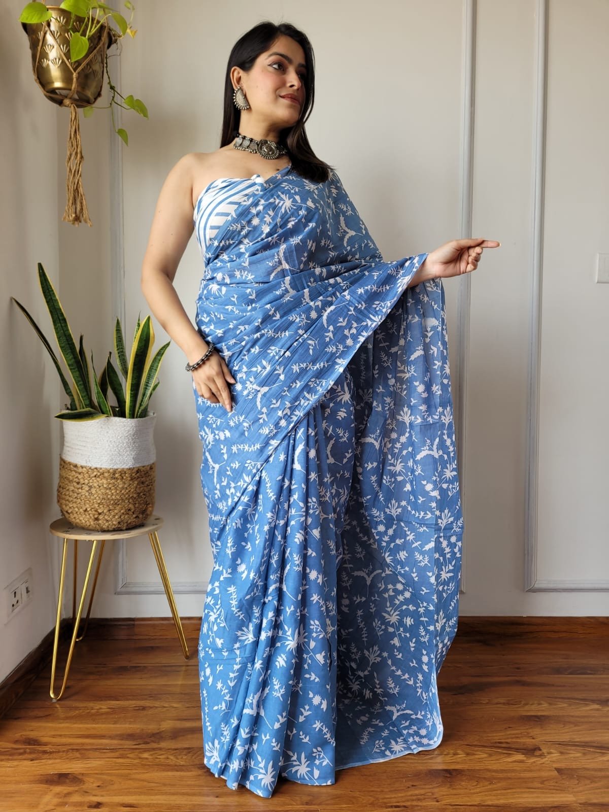 Saree With blouse 55+ Designs - chikankariofficial