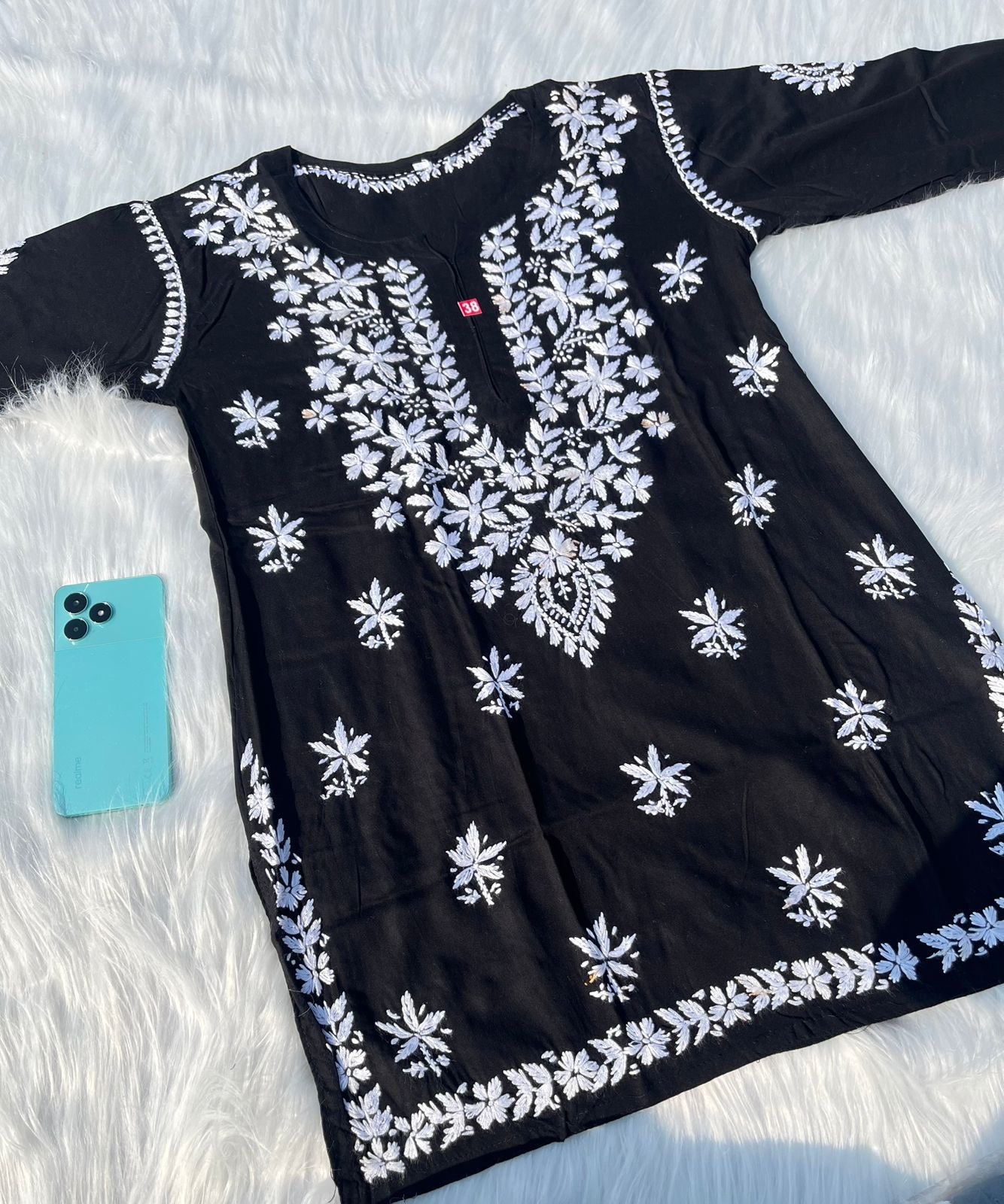 Soft straight Fit Short Top - chikankariofficial