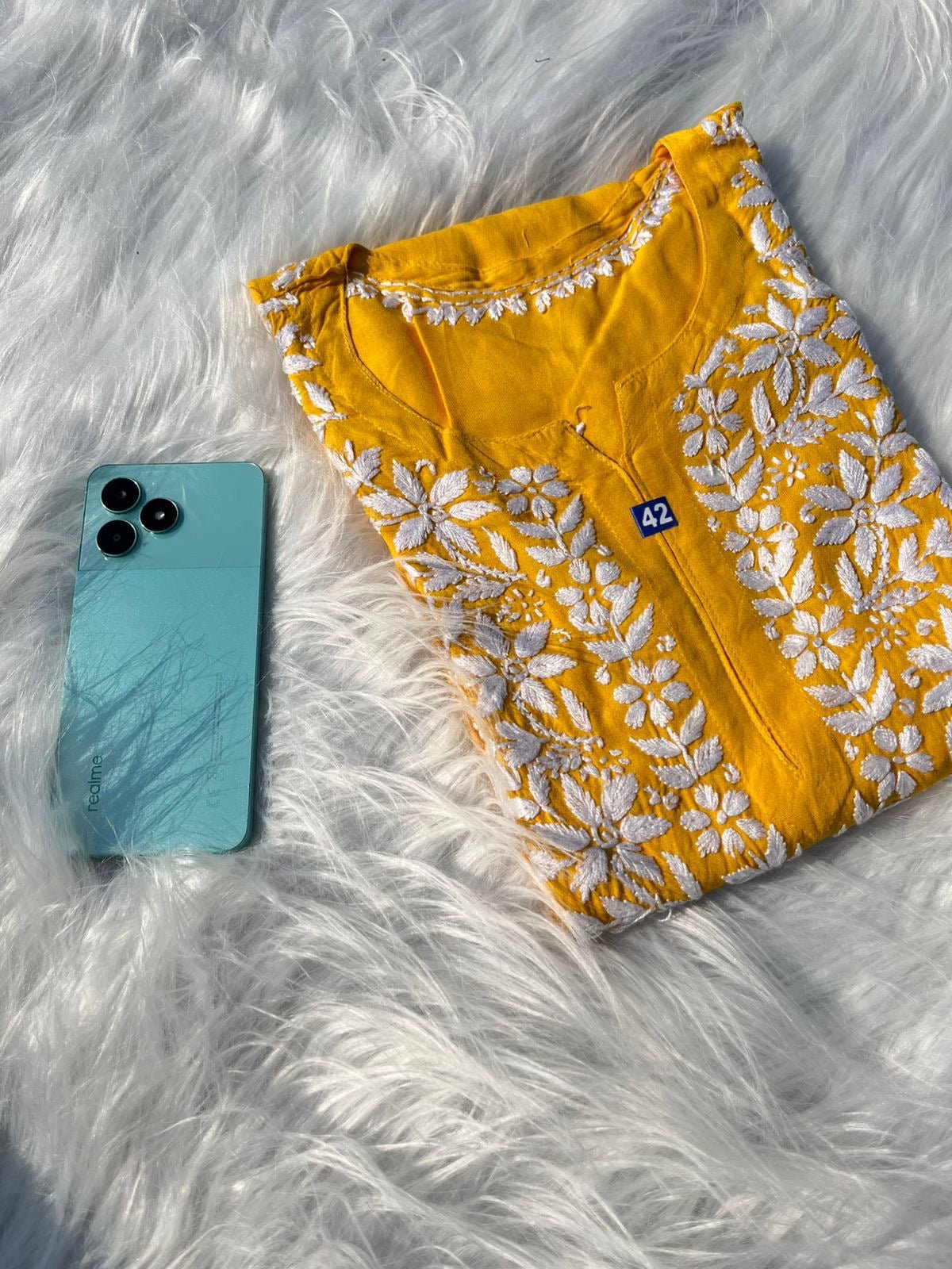 Soft straight Fit Short Top - chikankariofficial