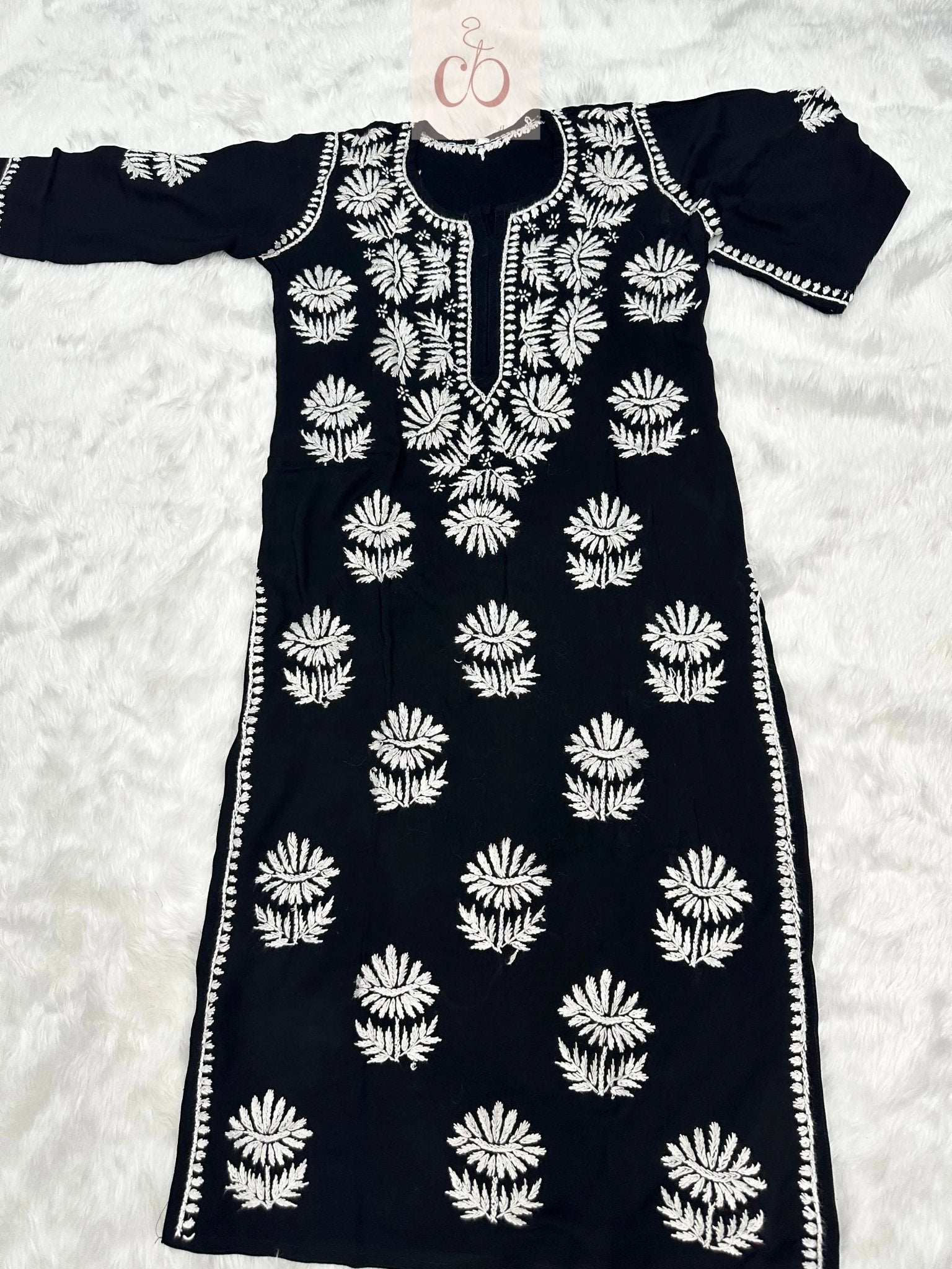 100% Authentic Chikankari Hand Self Embroidery By our professional Characters - Chikankari official
