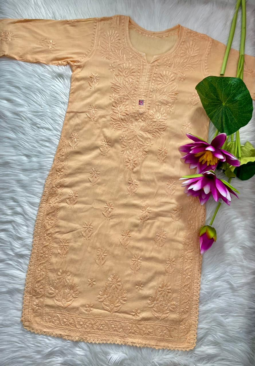 36 / light peach