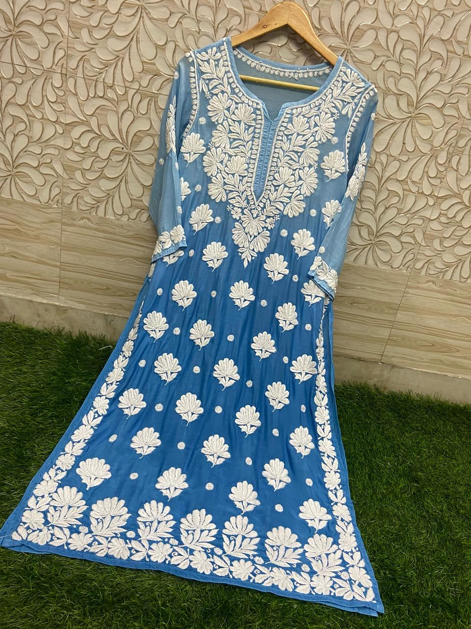 36 / sky blue