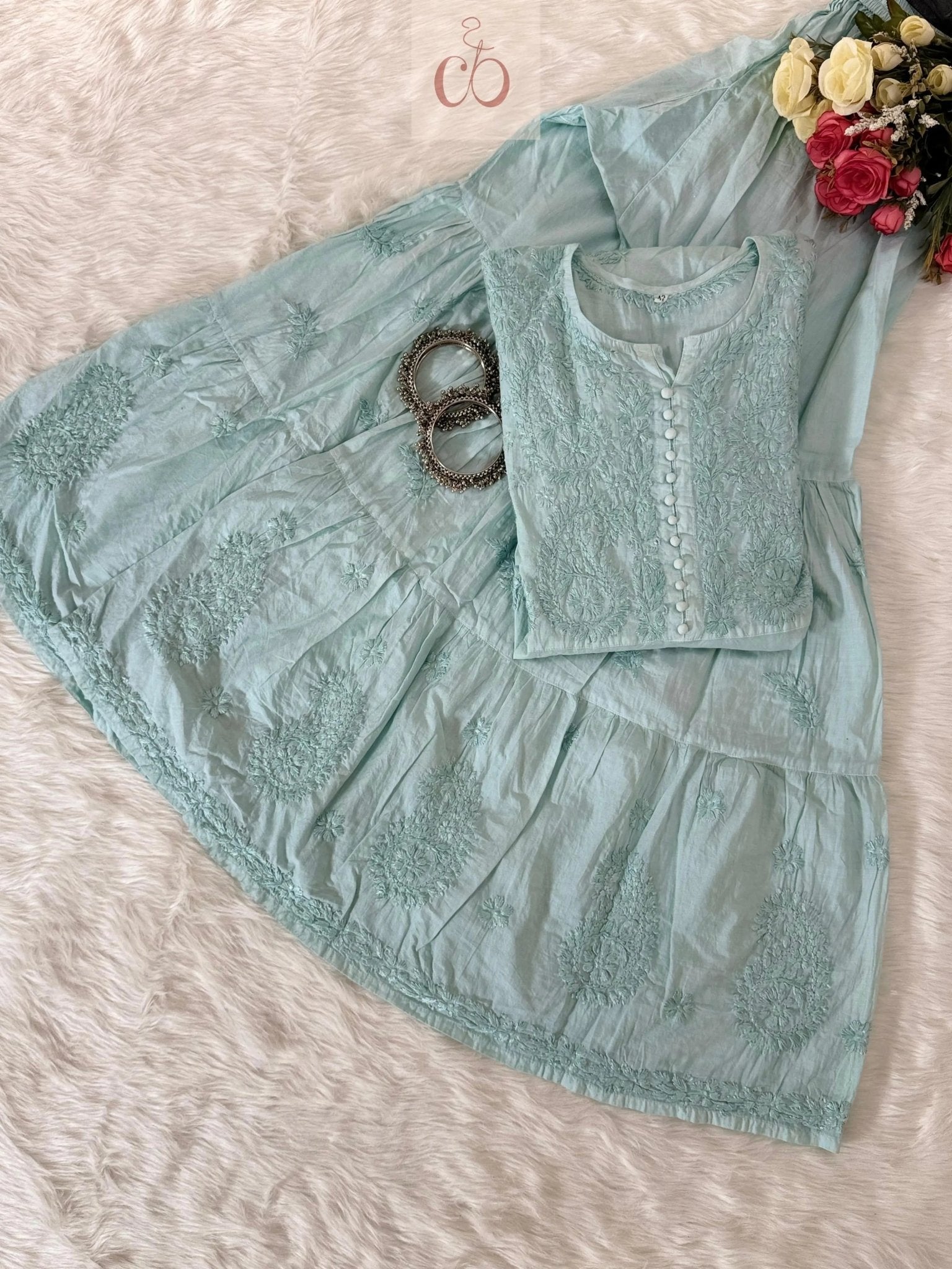 36 / teal