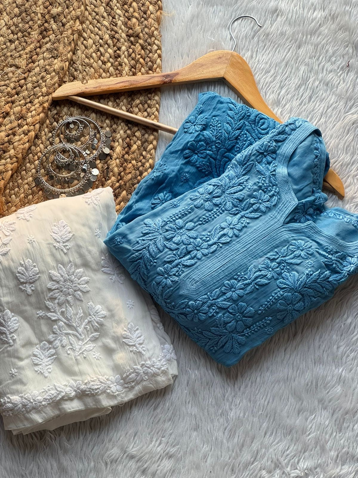 38 / blue