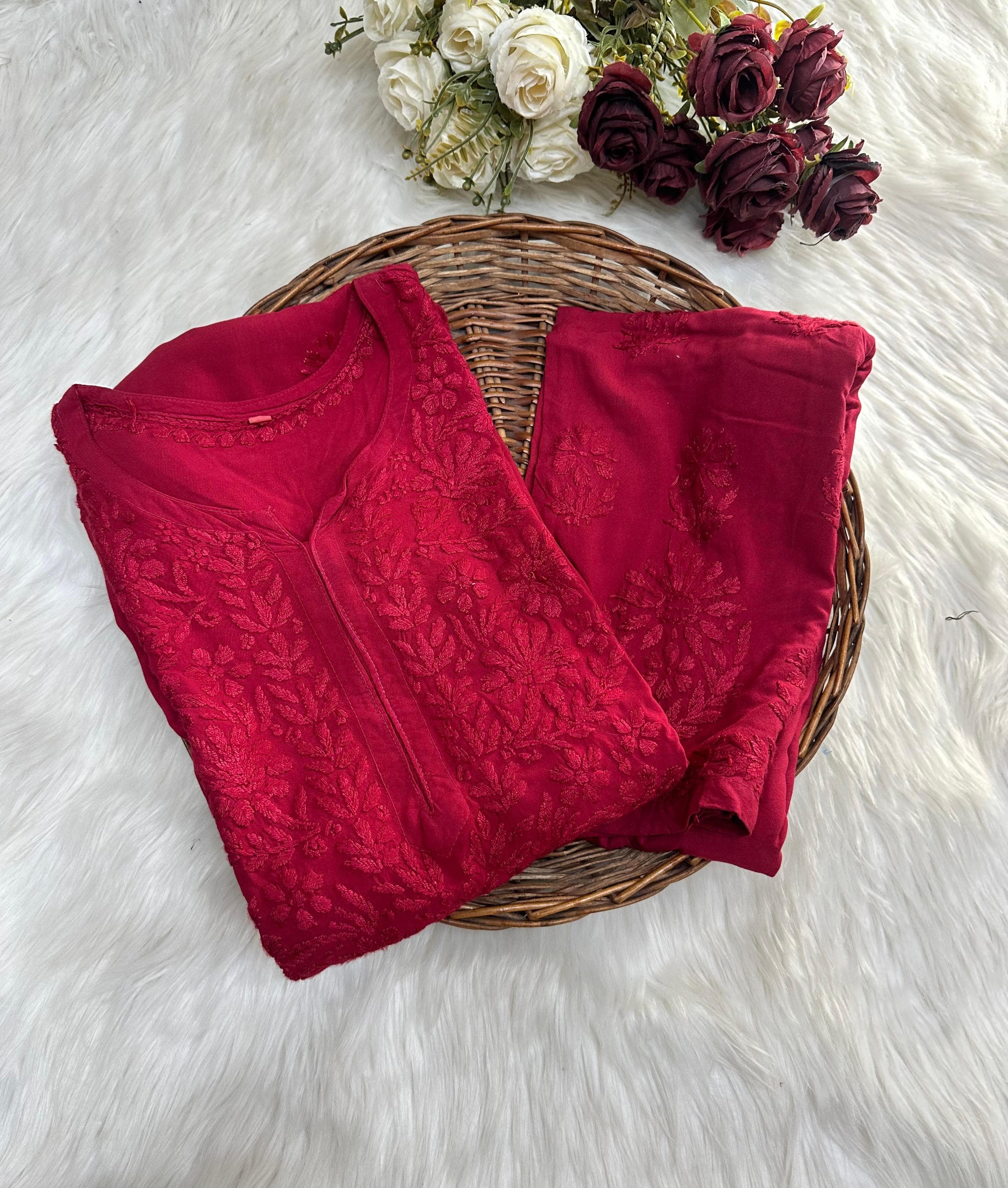 40 / red