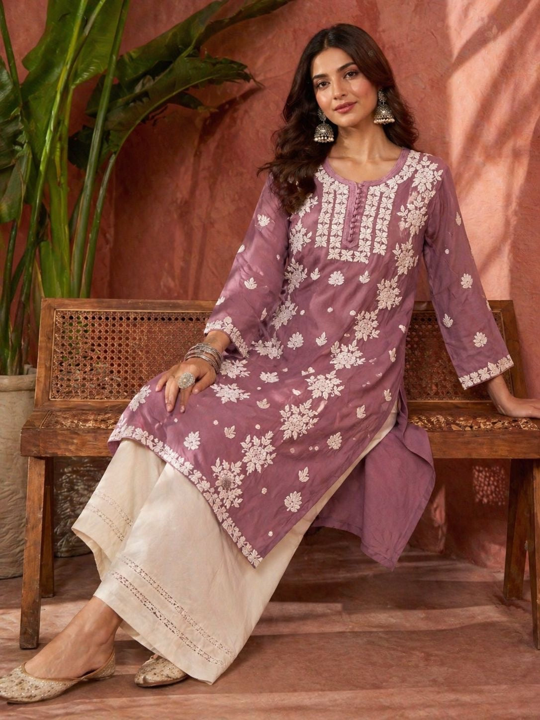 Rose Design chikankari Viscose Kurta