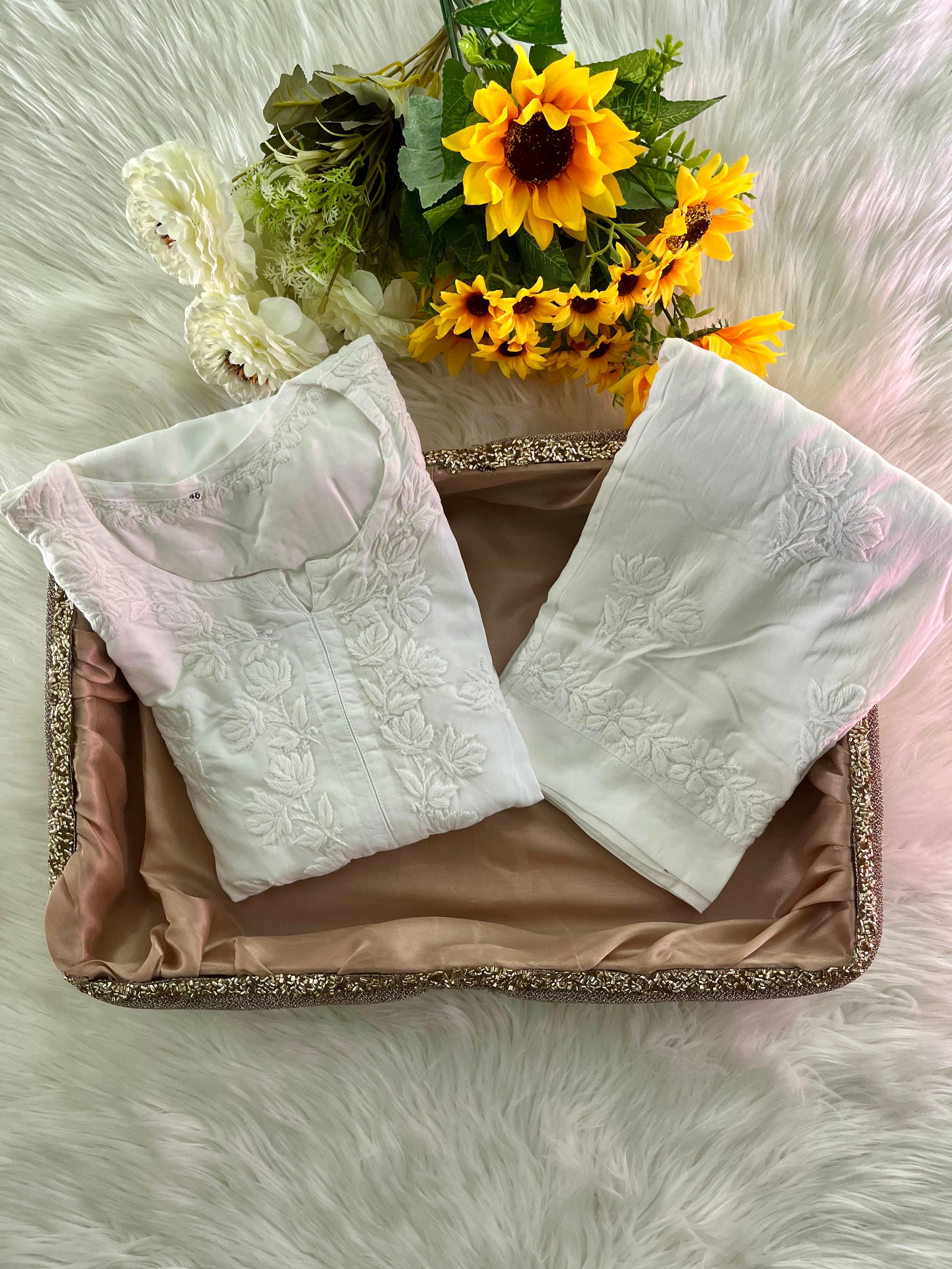 New era of chikankari Threads Set