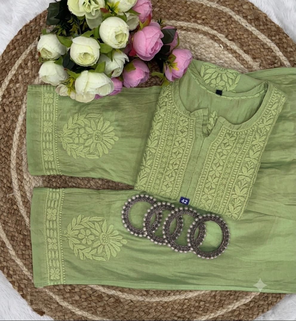 40 / green