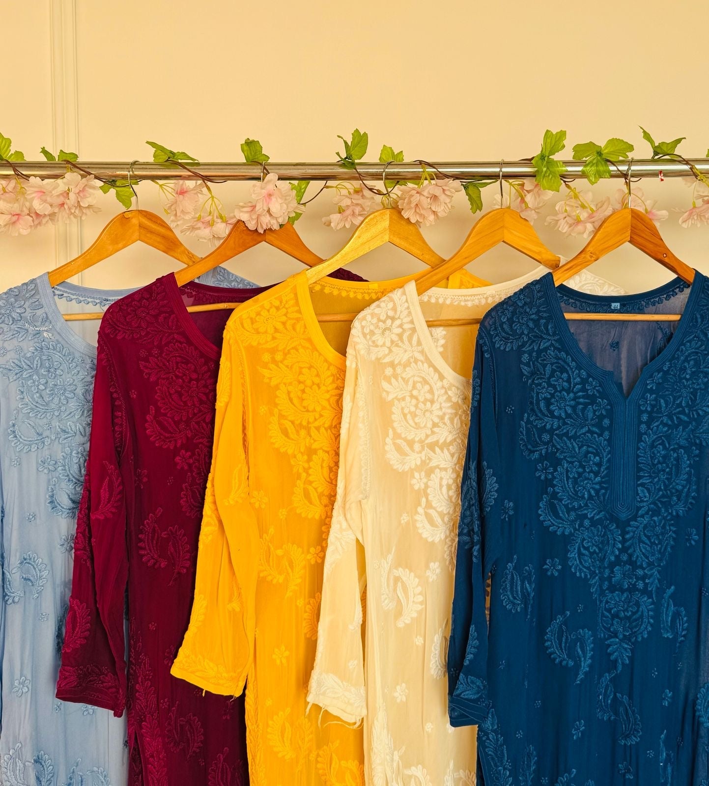 3d Luxe Viscose Flower Jaal Kurta - Chikankari official