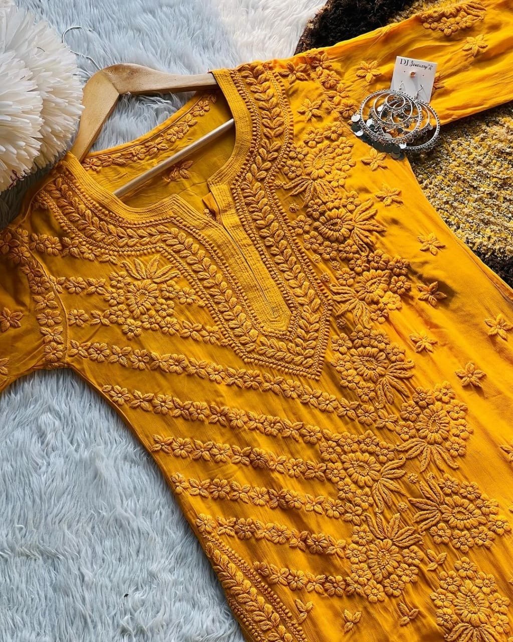 3d Worked Viscose Tone to Tone - Chikankari official