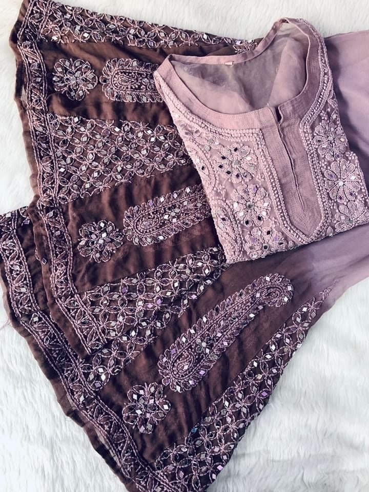 34 / mauve