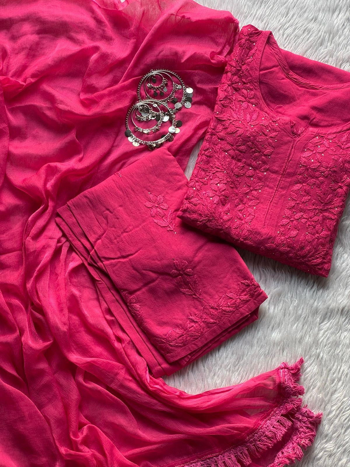 34 / pink
