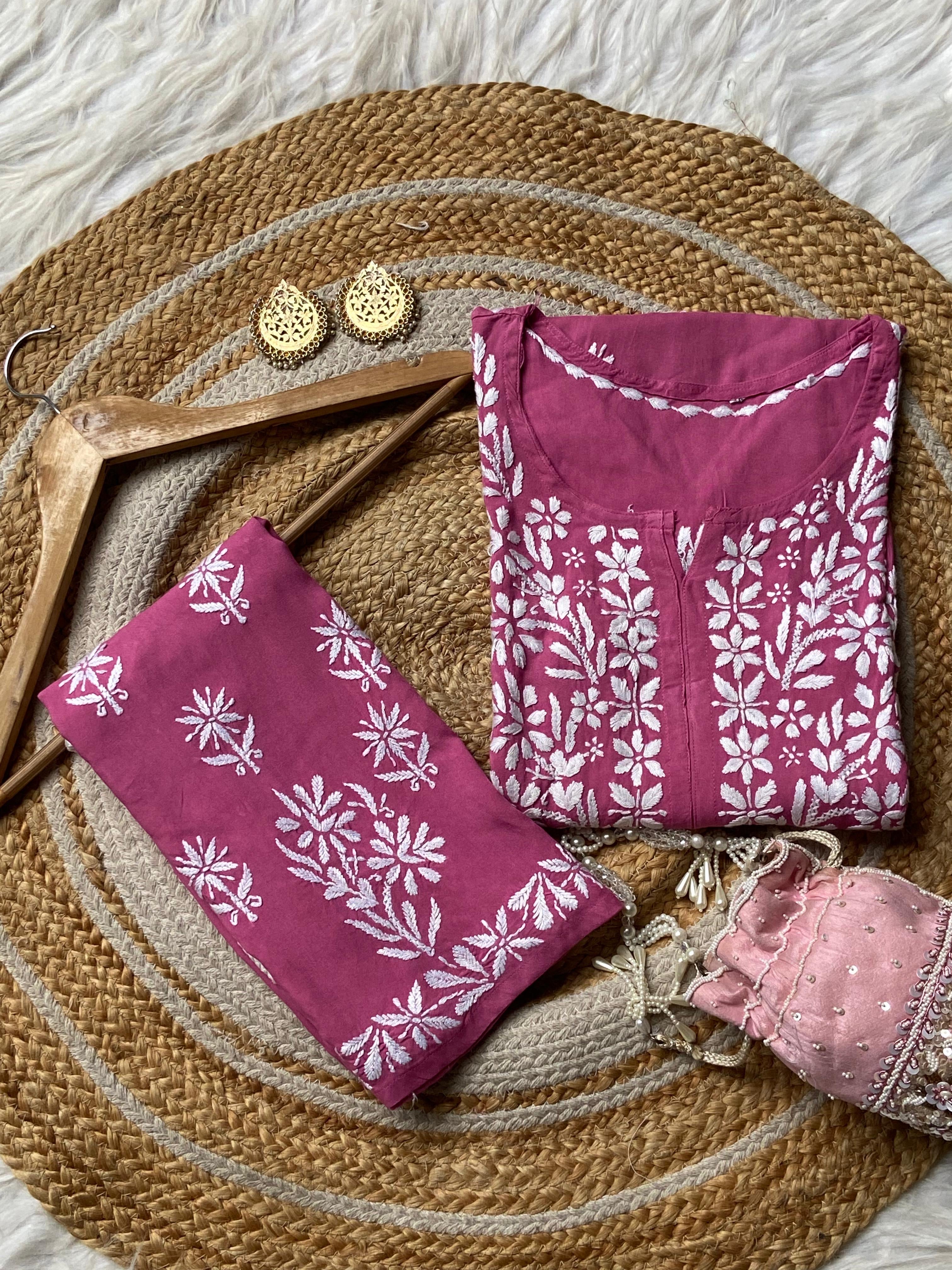 38 / pink