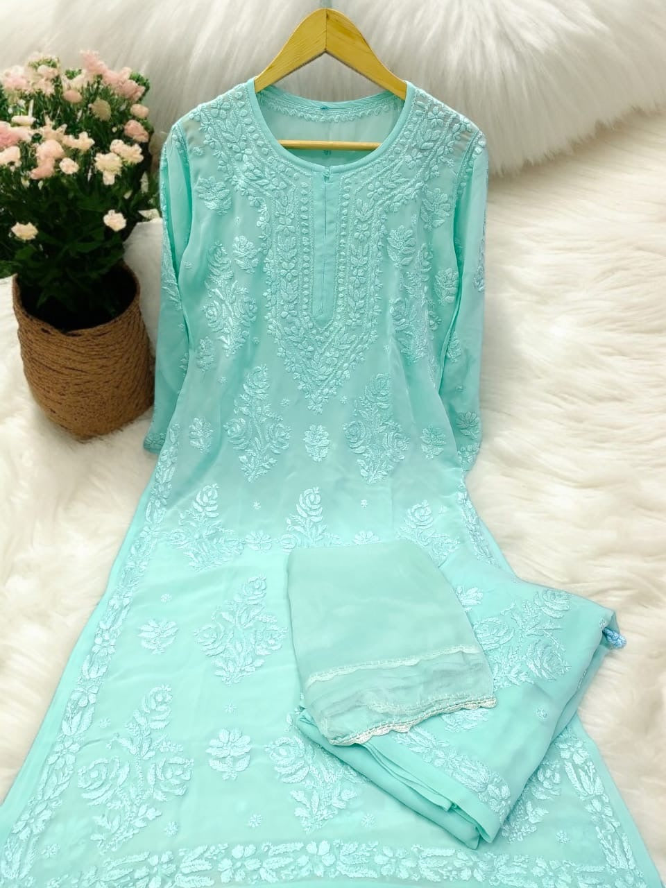 38 / sky blue