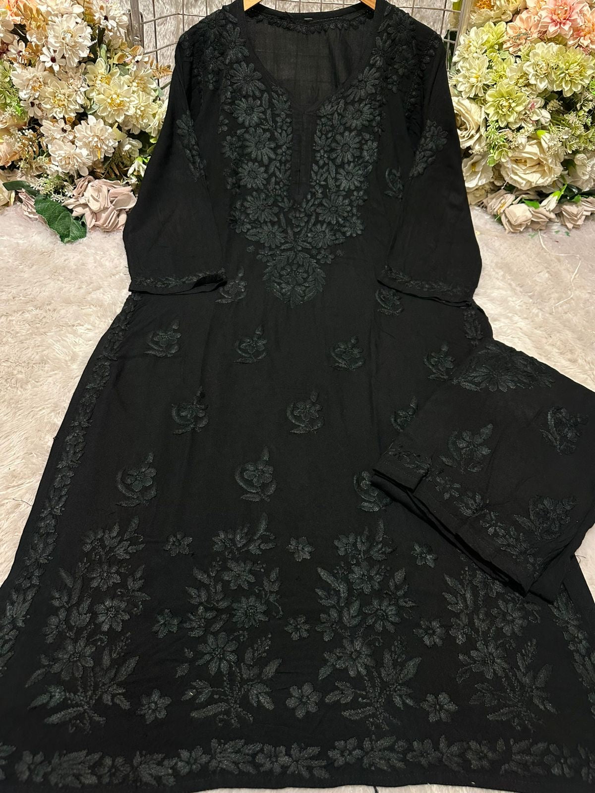 40 / black