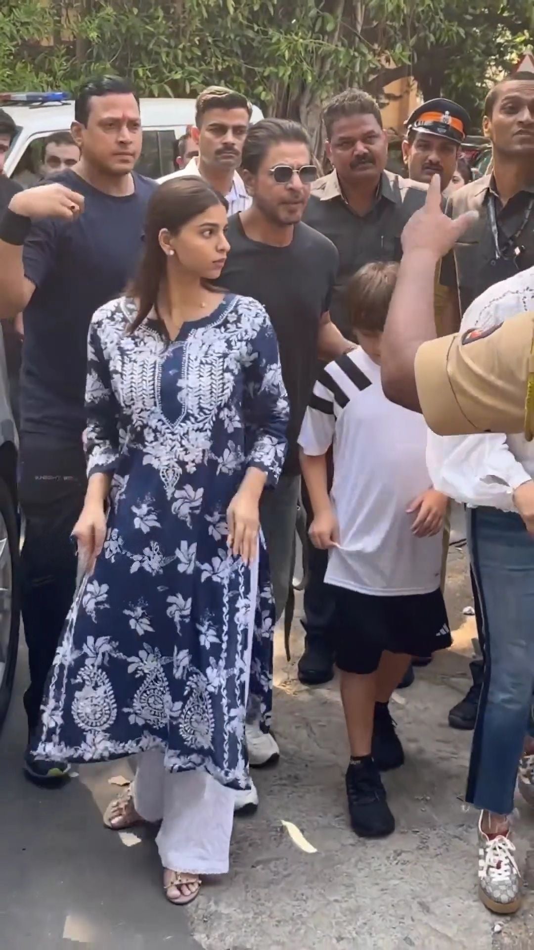Suhana khan inspired Blue chikankari kurta