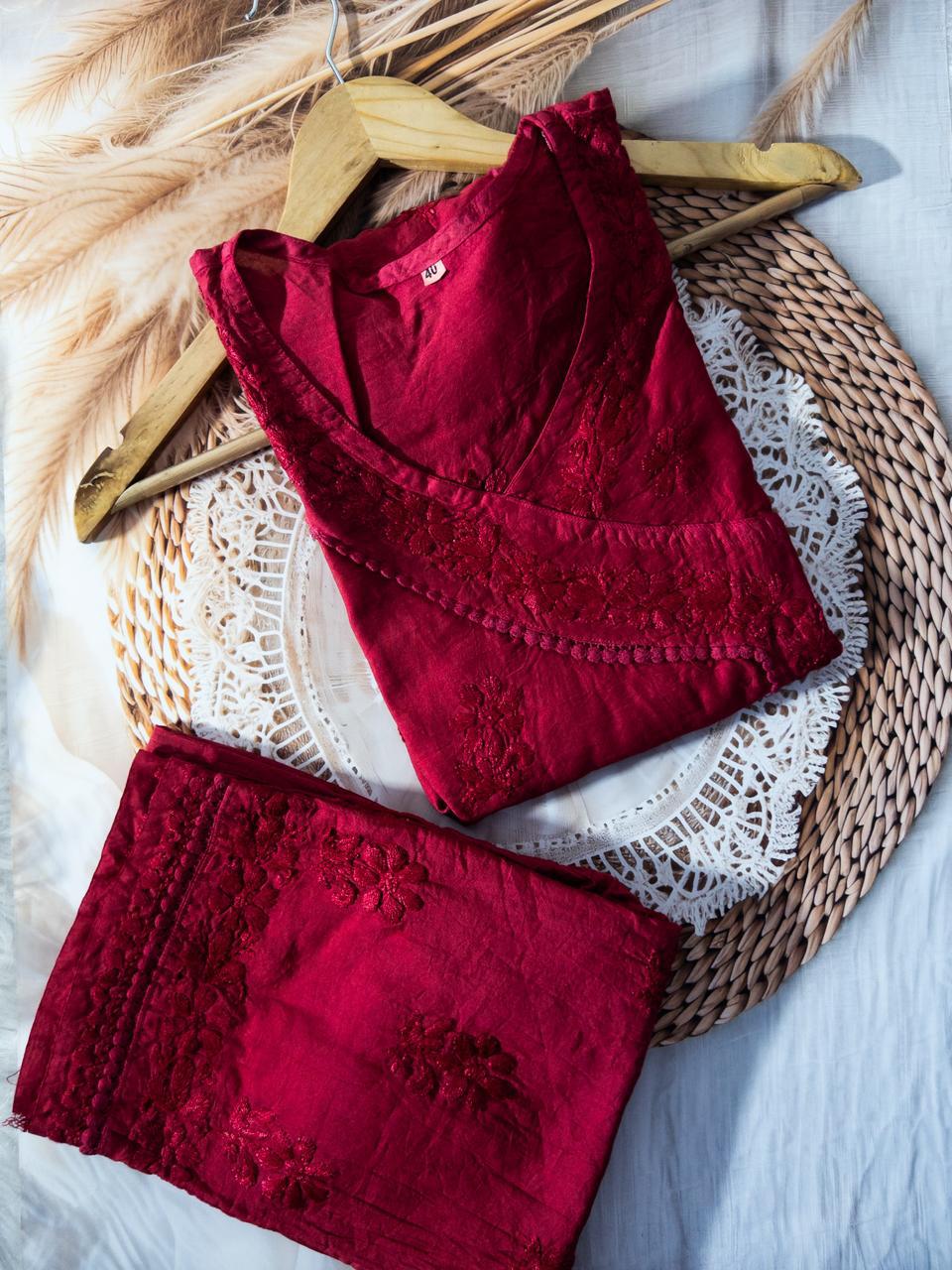 36 / red