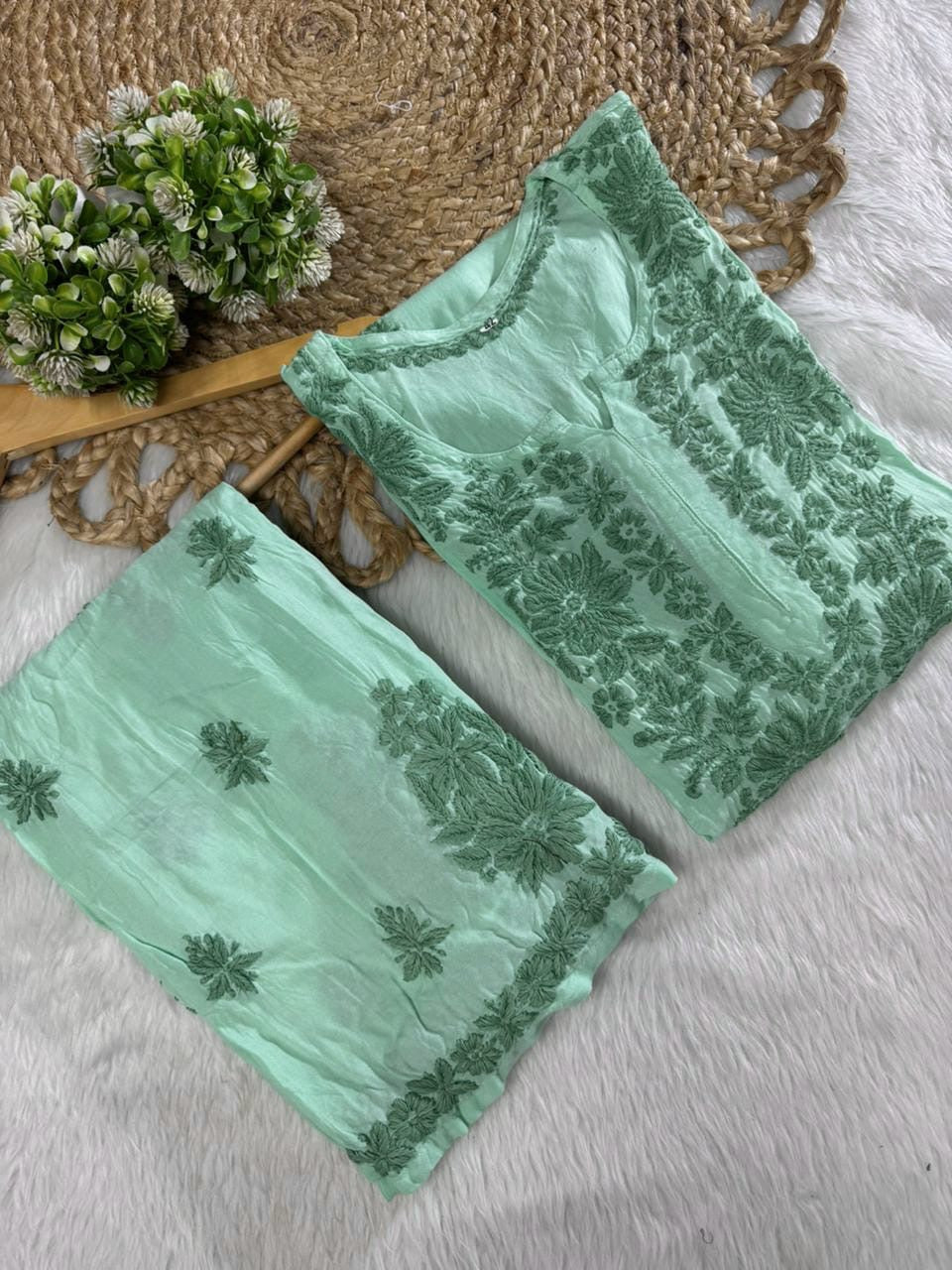 Threadwork designer kurta and pant soft rayon