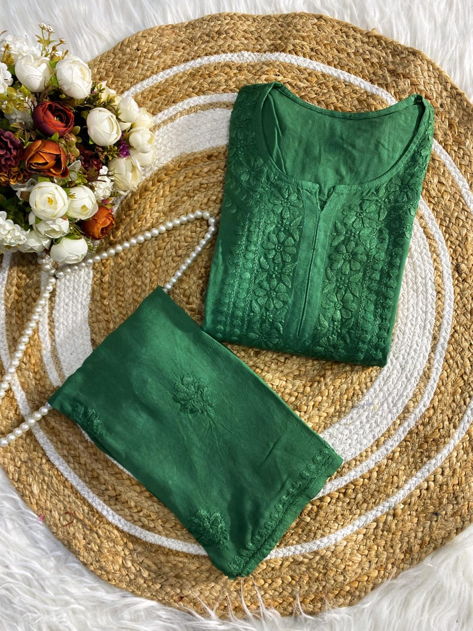38 / green