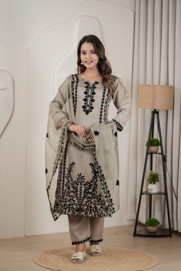 Roman Silk Ethnic Suit set
