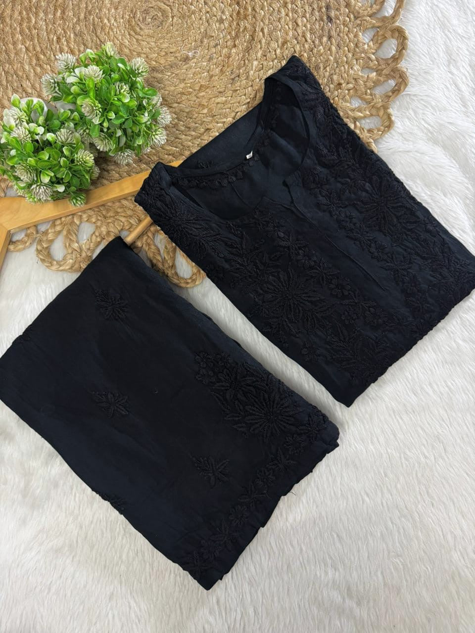 Threadwork designer kurta and pant soft rayon