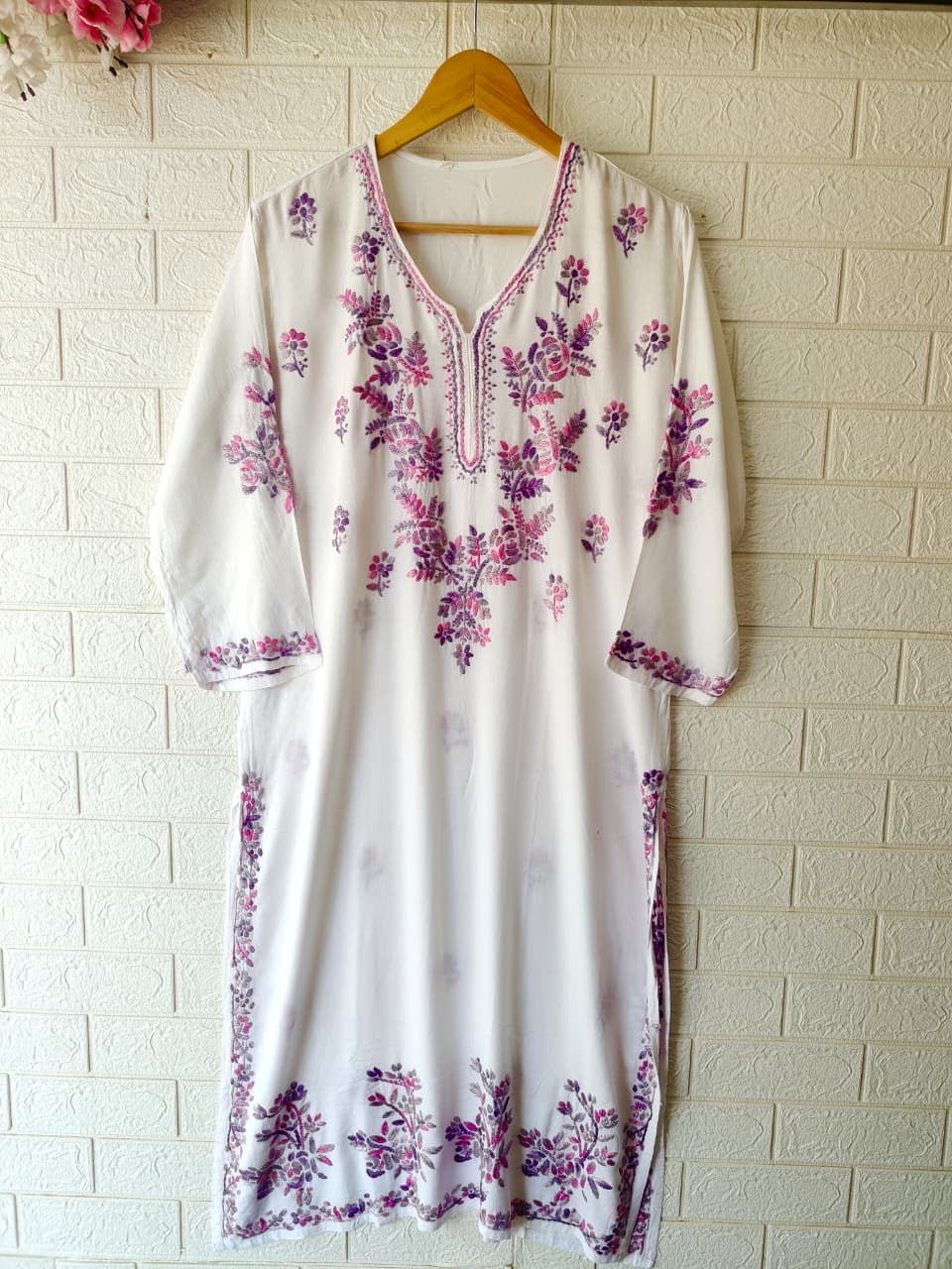 Multi Thread Work Chikankari Kurta