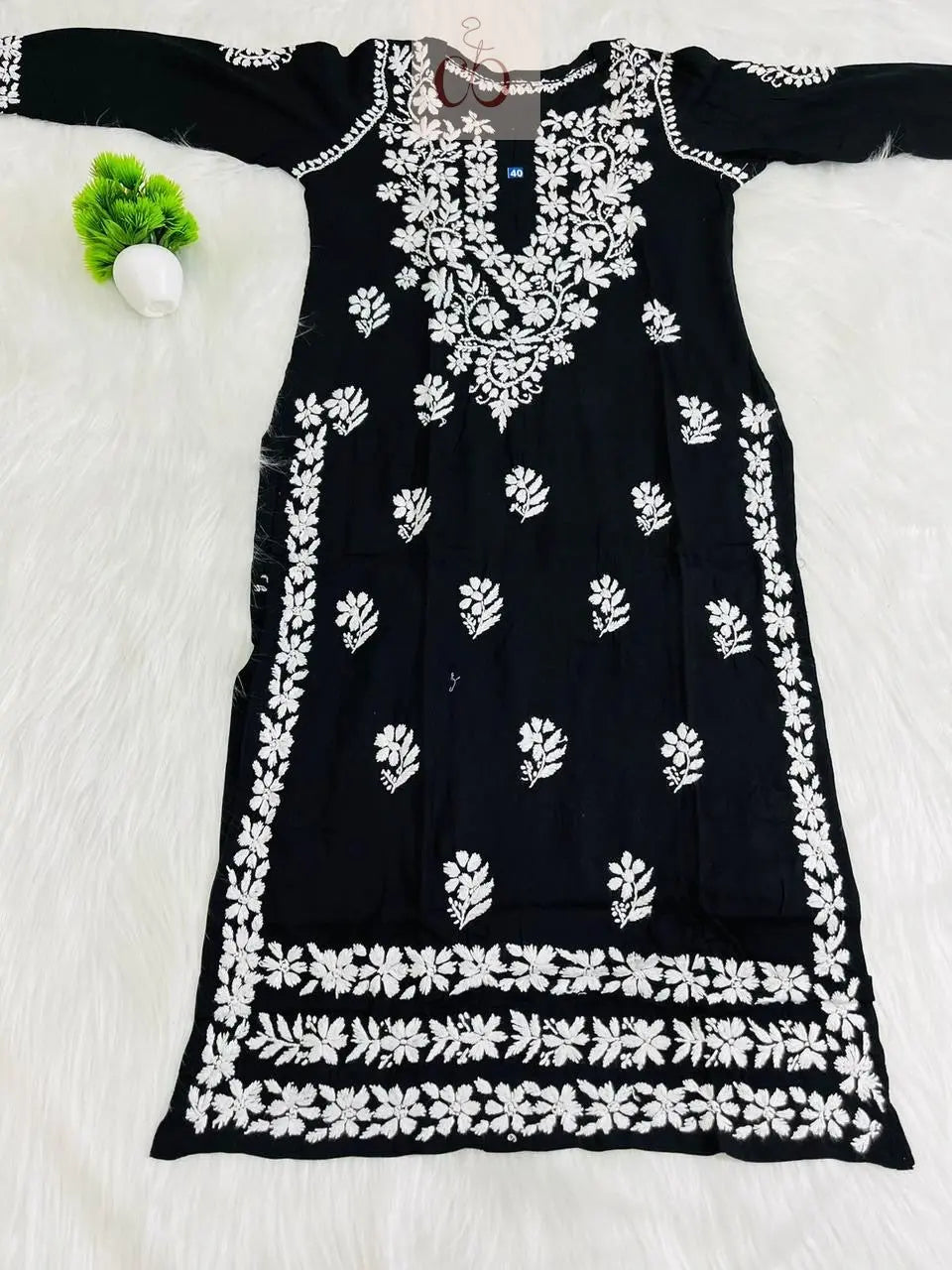 Double Bell Modal Kurti - Chikankari Officialchikan kurti lucknowi chikankari chikankarikurti best kurti kurtis for summer lakhnawi chikan 