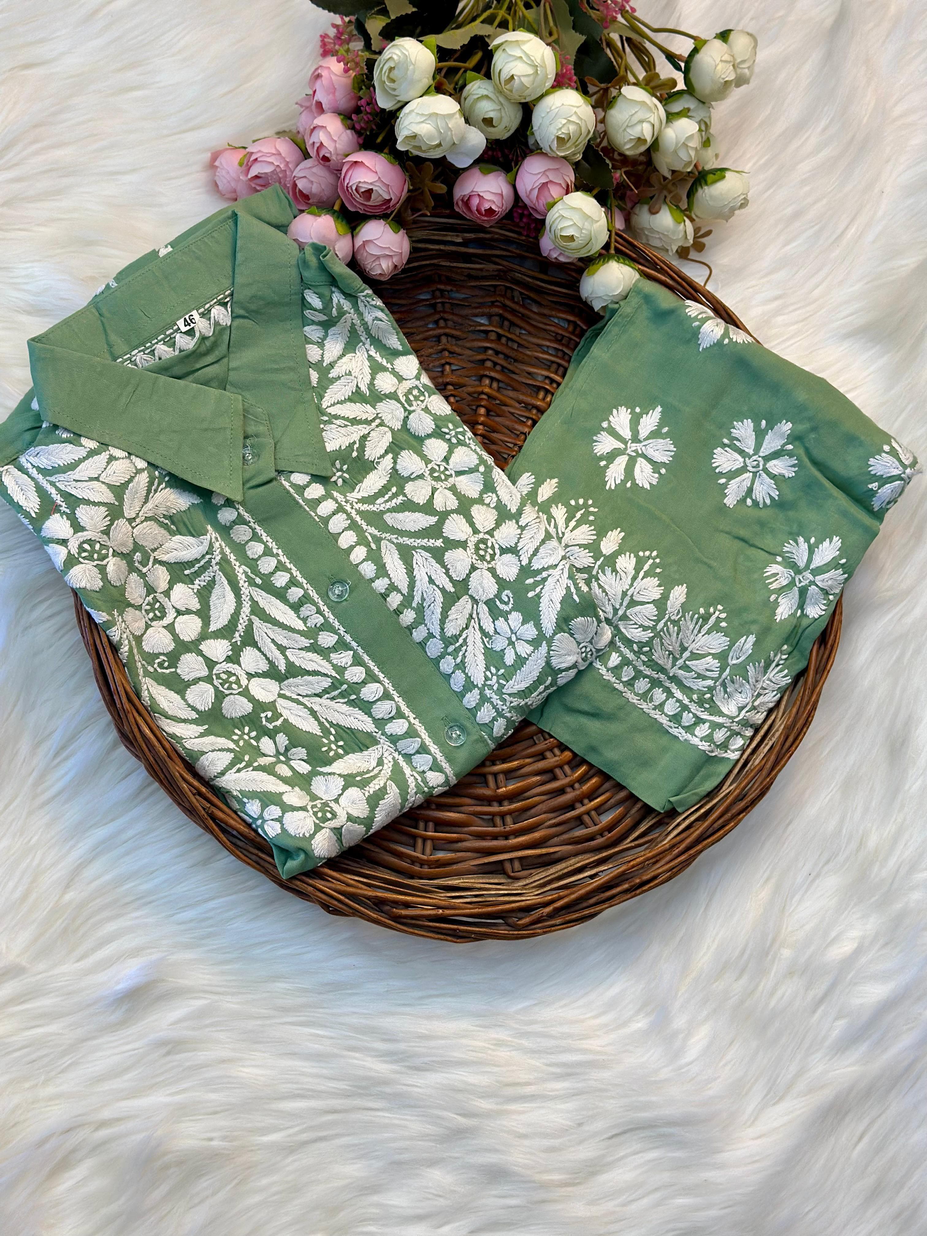 38 / green