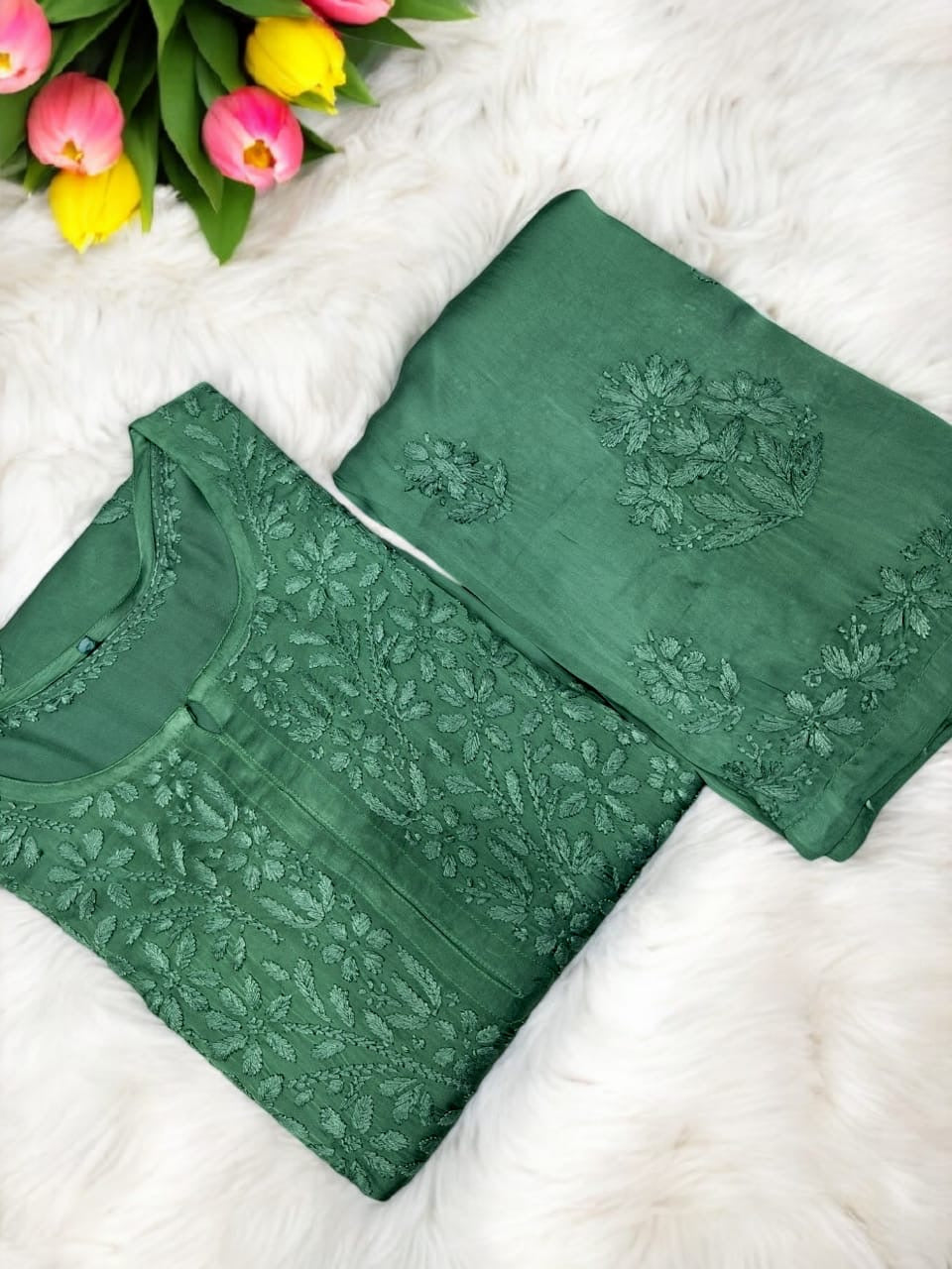 38 / green