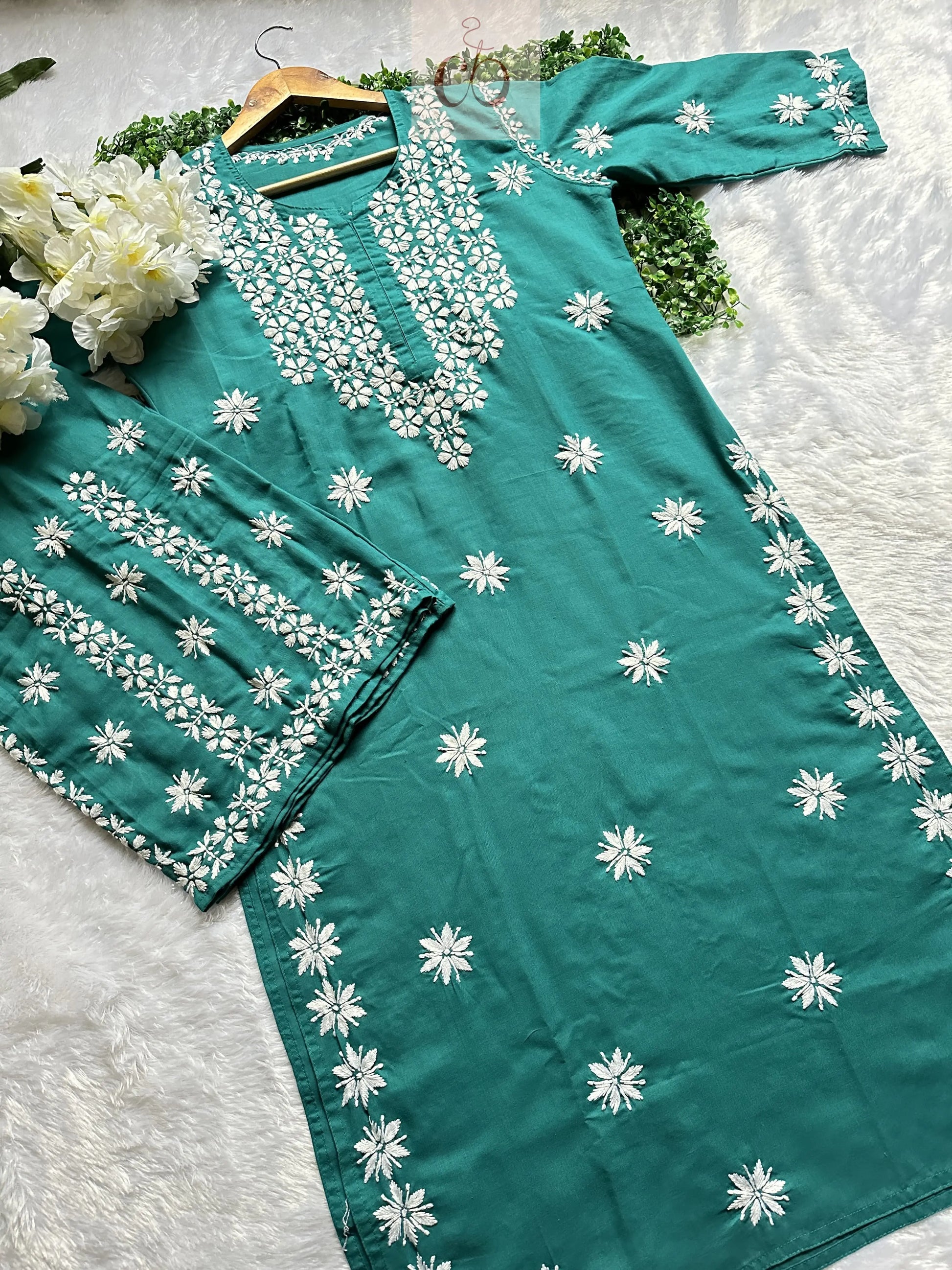 Heavy cotton  beautiful Set - Chikankari Official