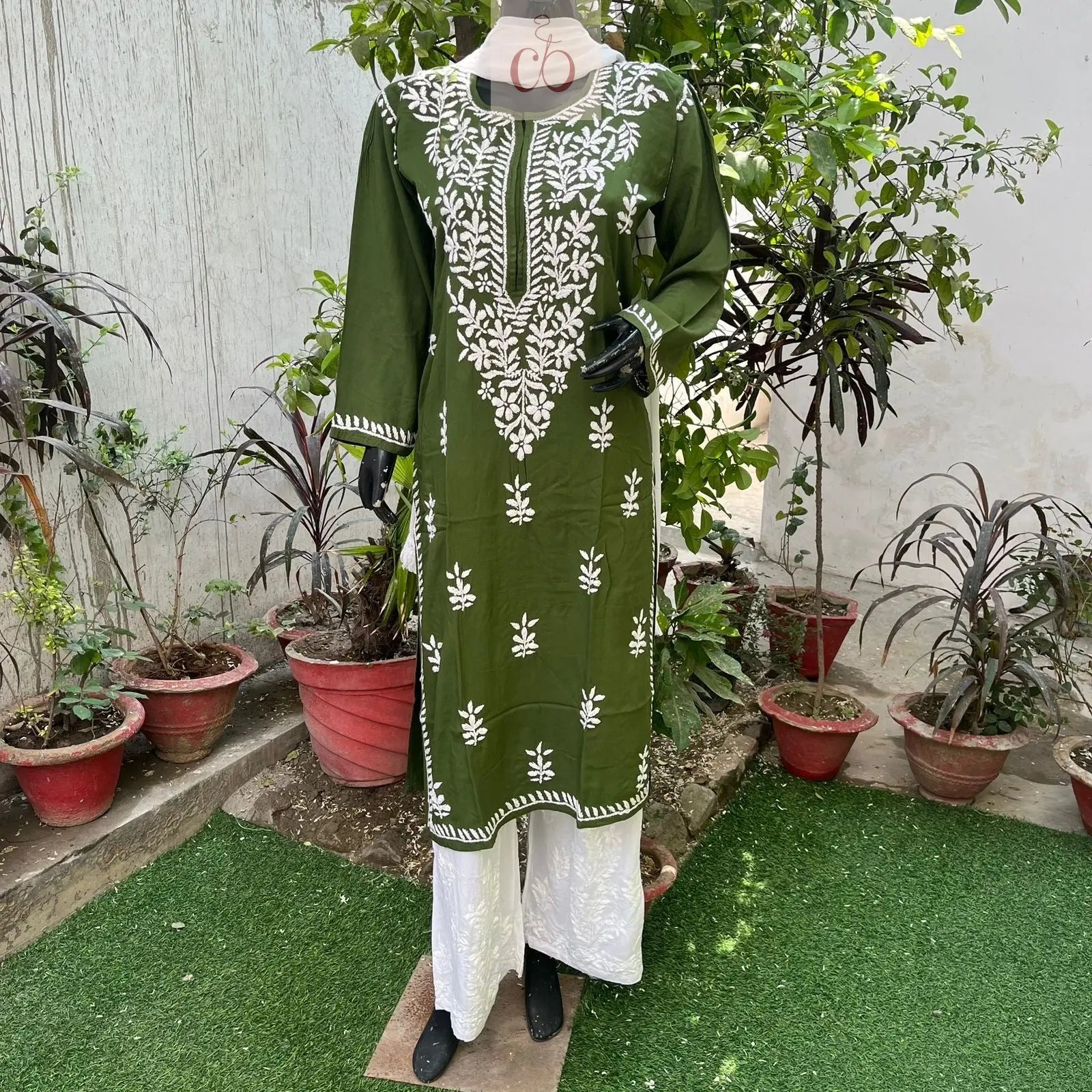 Straight Fir Rayon Kurtas - Chikankari Official