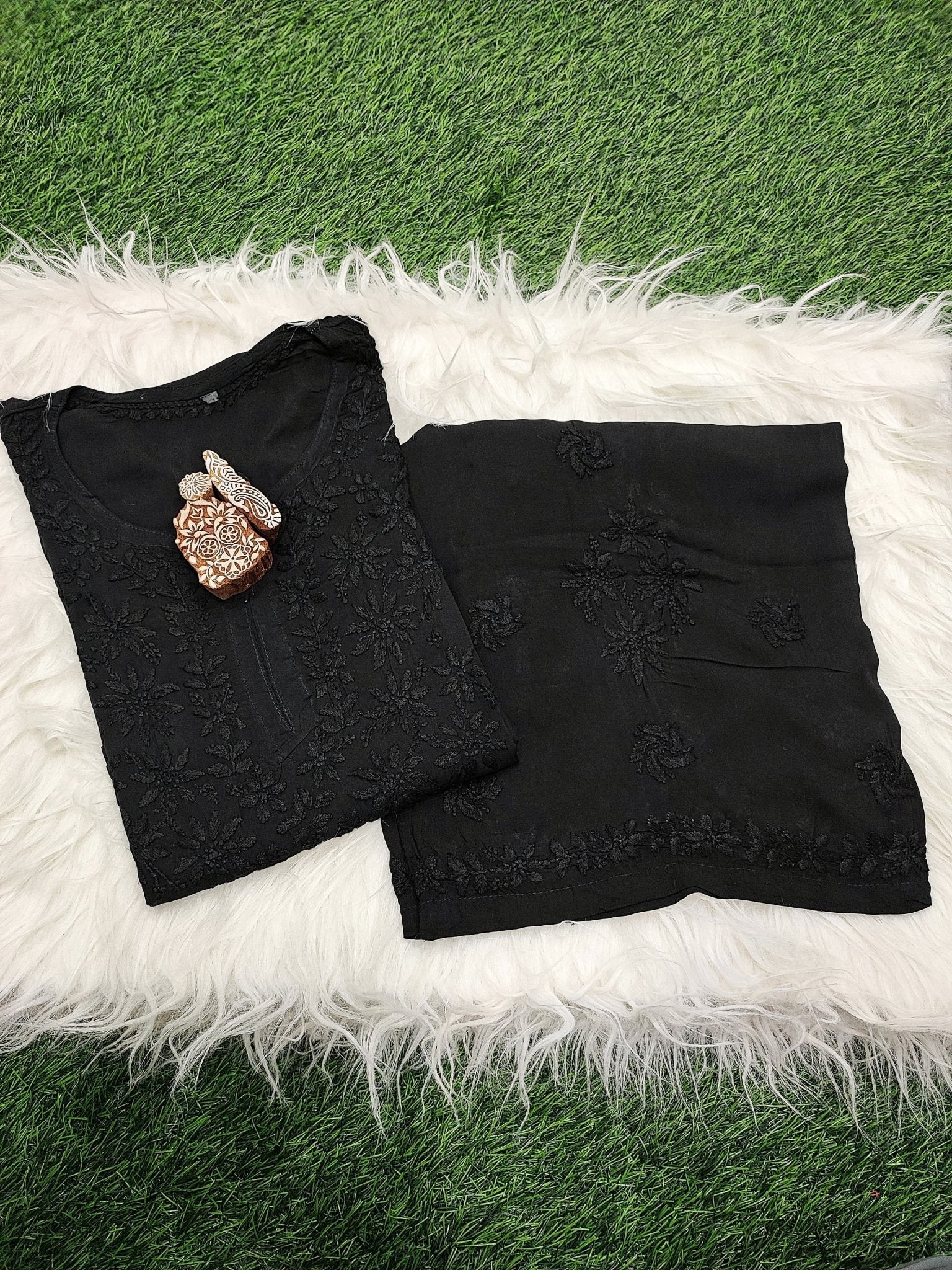 Anaya Rangin Chikankari 3d Work Handworked Set - Chikankari official