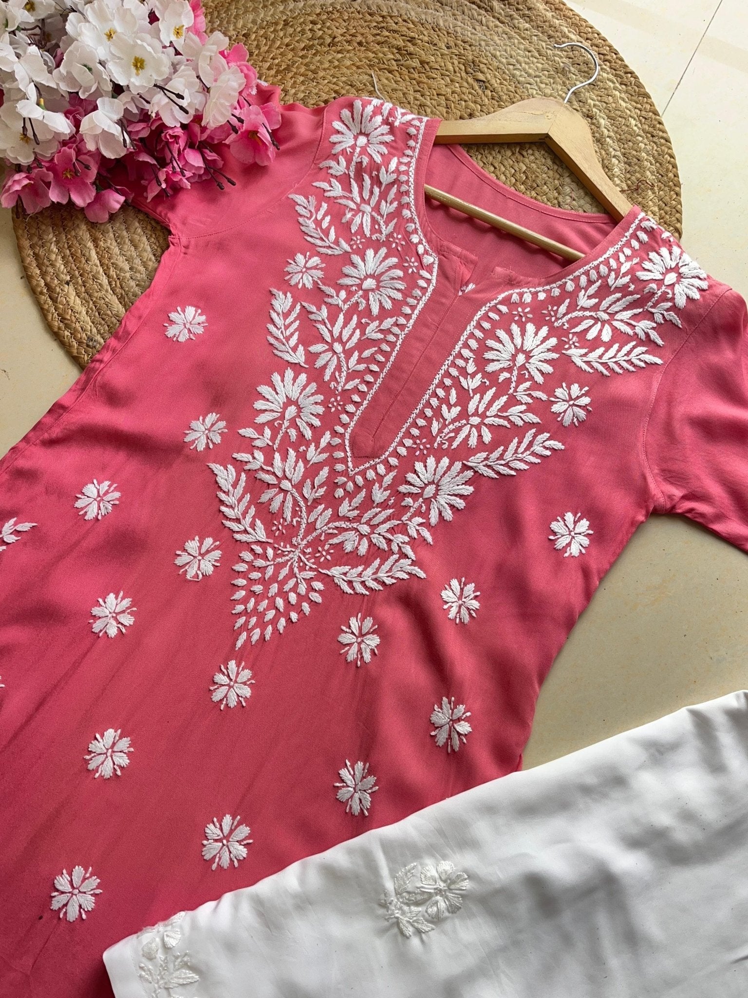 Anaya thread Modal chikan Kurta - Chikankari official