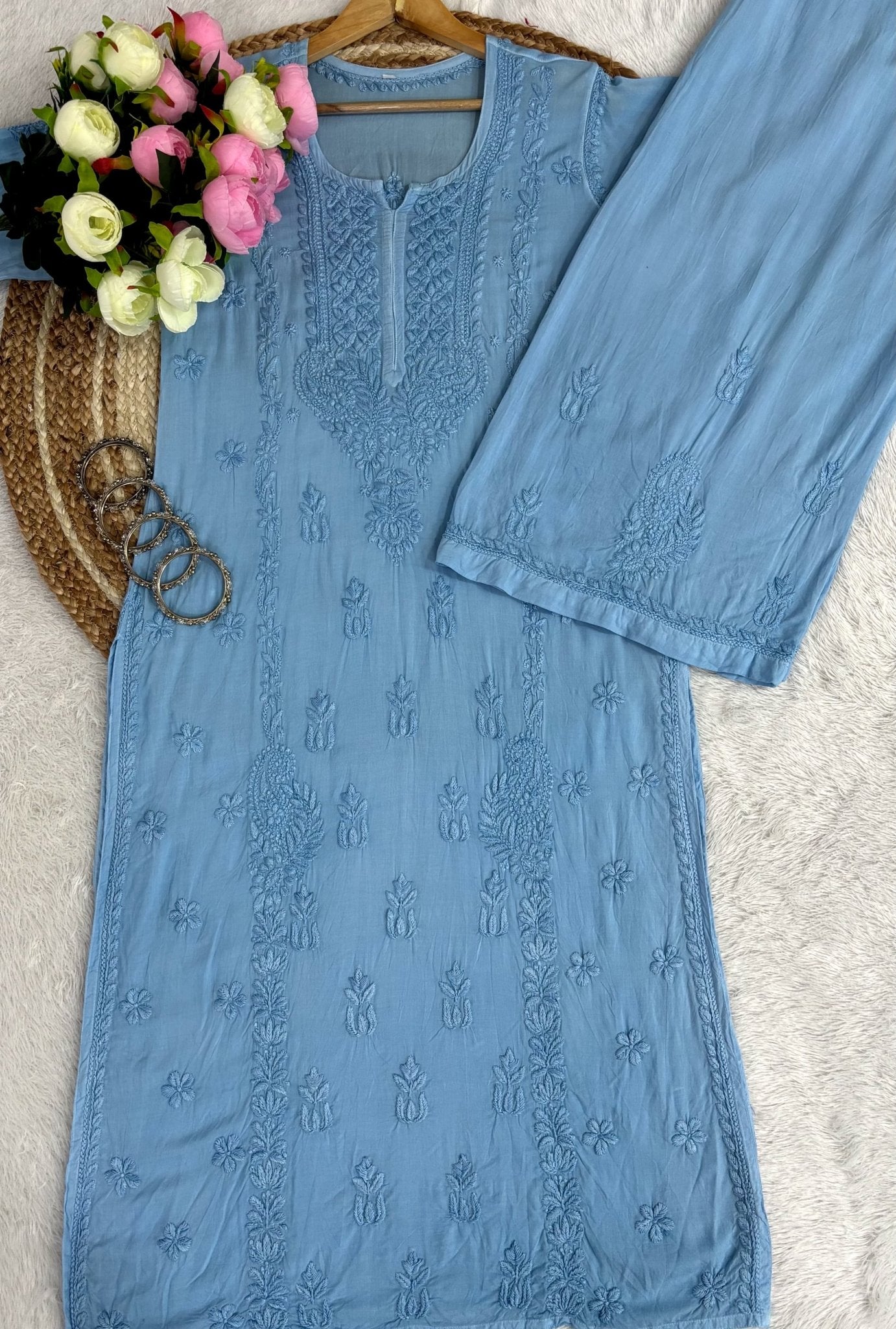38 / blue