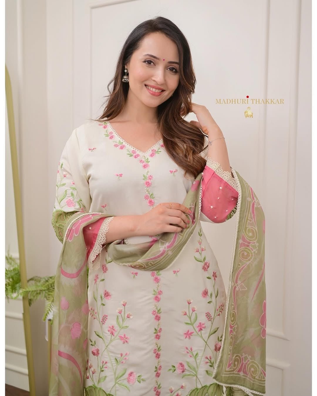 Banarsi suit sets - Chikankari official