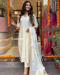 beautiful Heavy Suit Set - Chikankari official