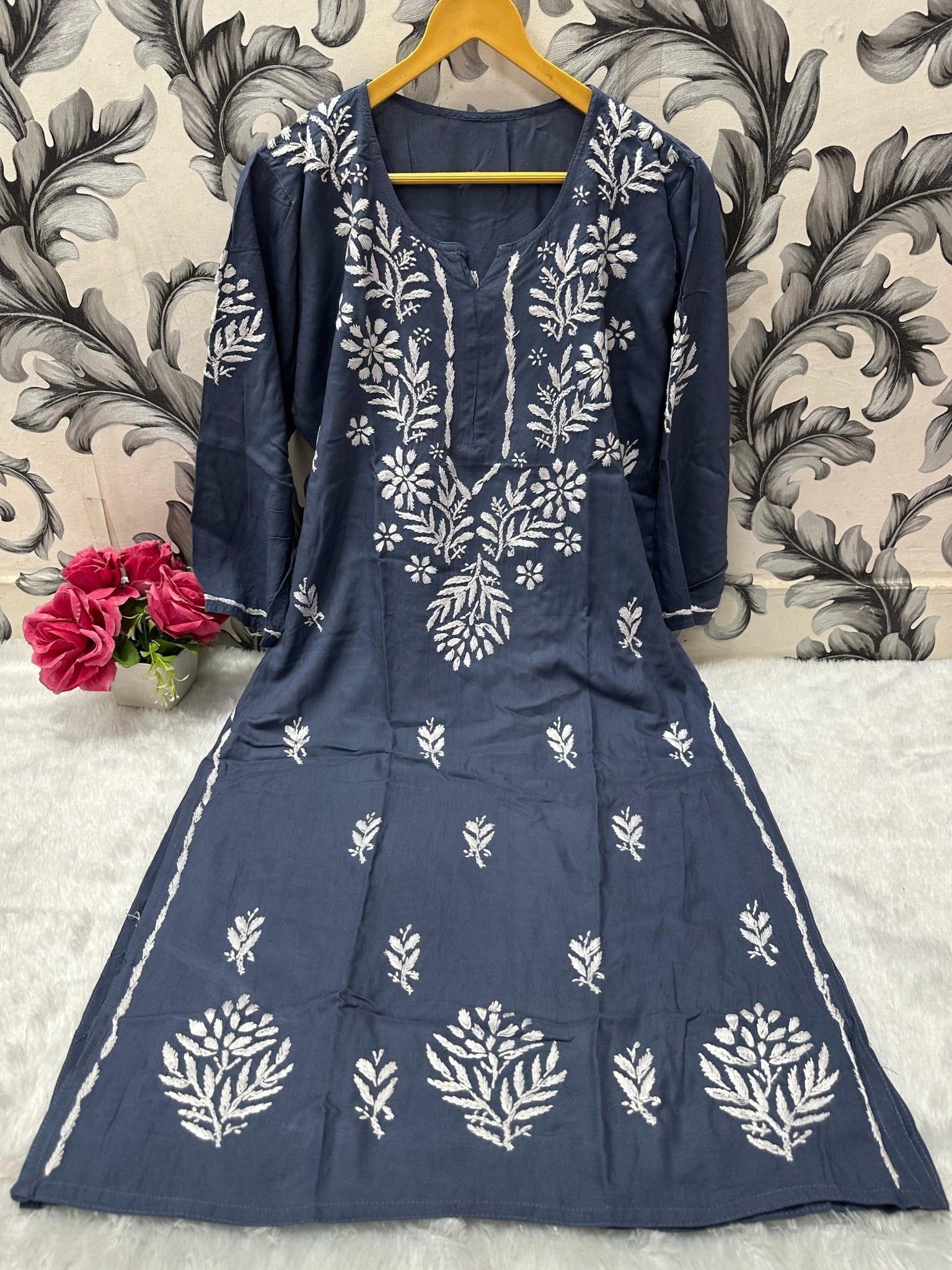 Beautiful Rayon Soft Kurta - Chikankari official
