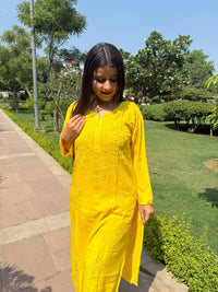 beautiful rose boota rayon kurti - Chikankari official